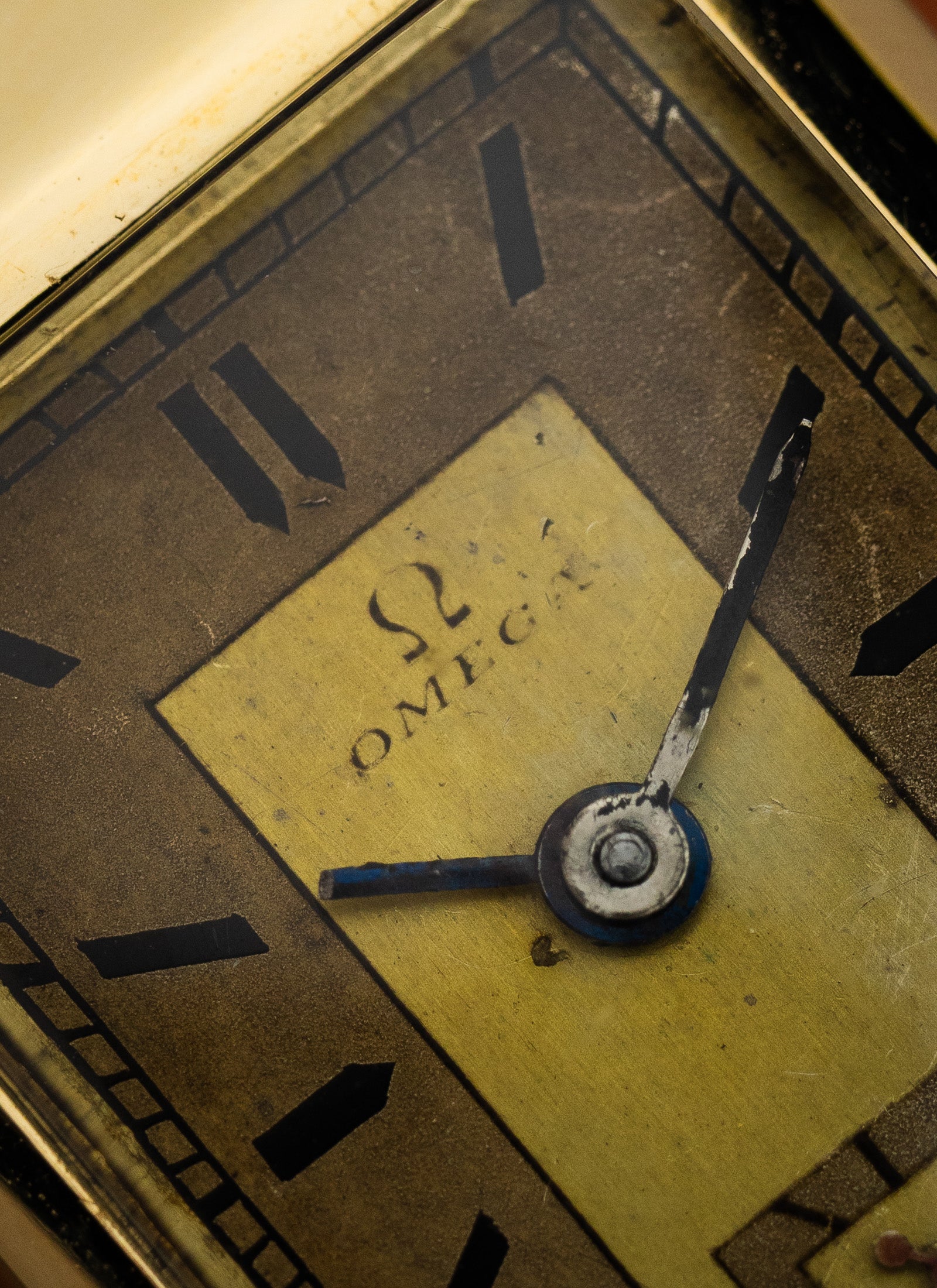 1940s 14K Omega Tank Art Deco Dial Serviced Box