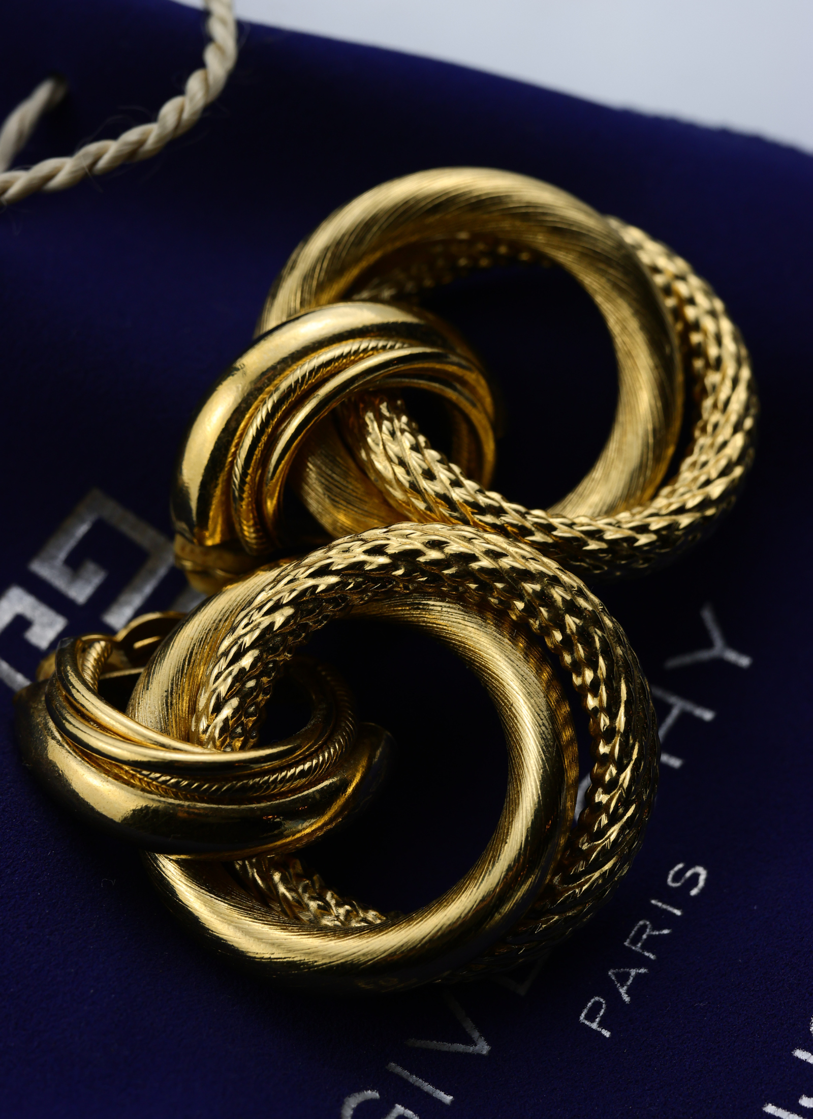 Givenchy - podwójne koła