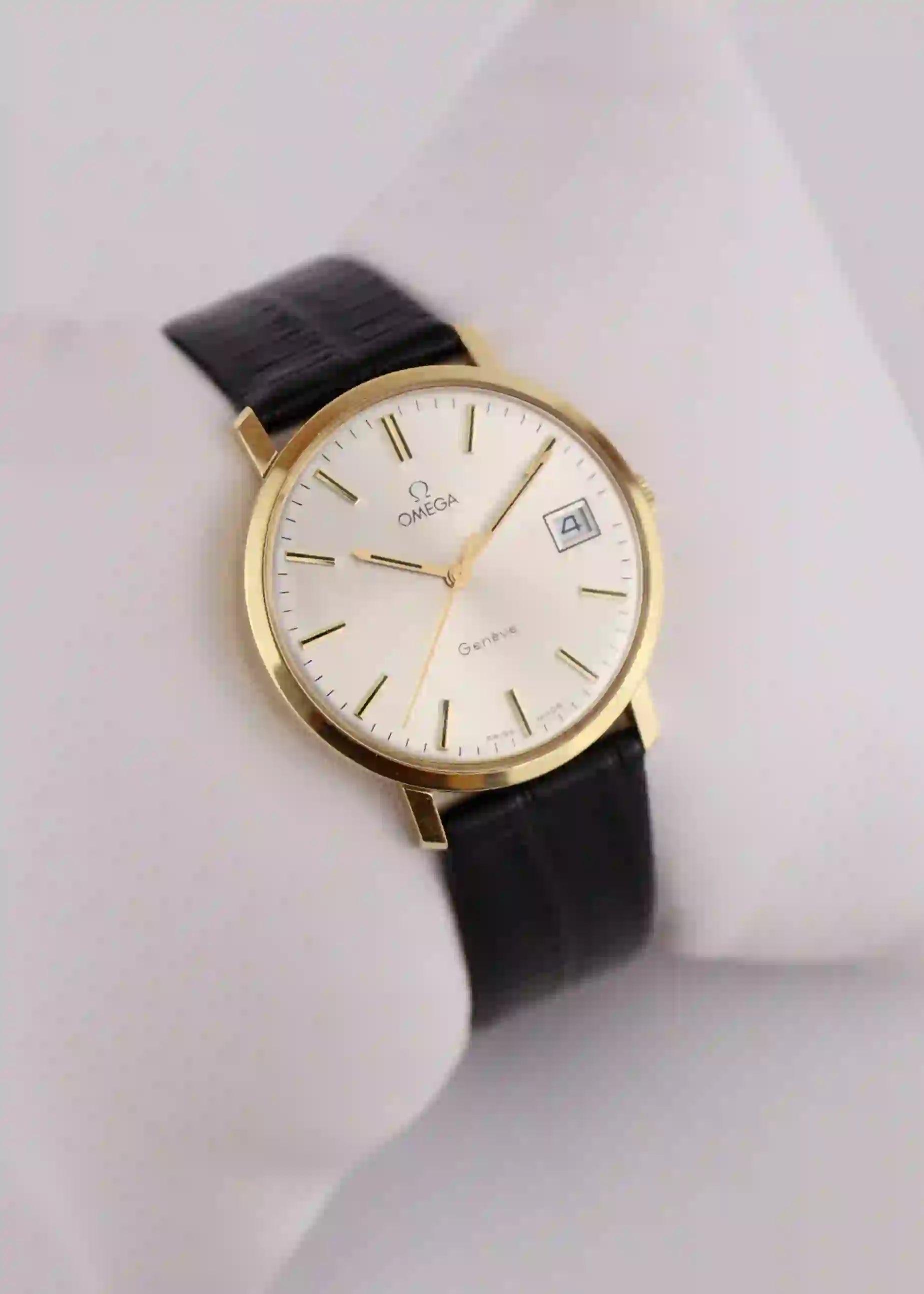 1974 14K Omega Geneve 132.9051 cal. 1030