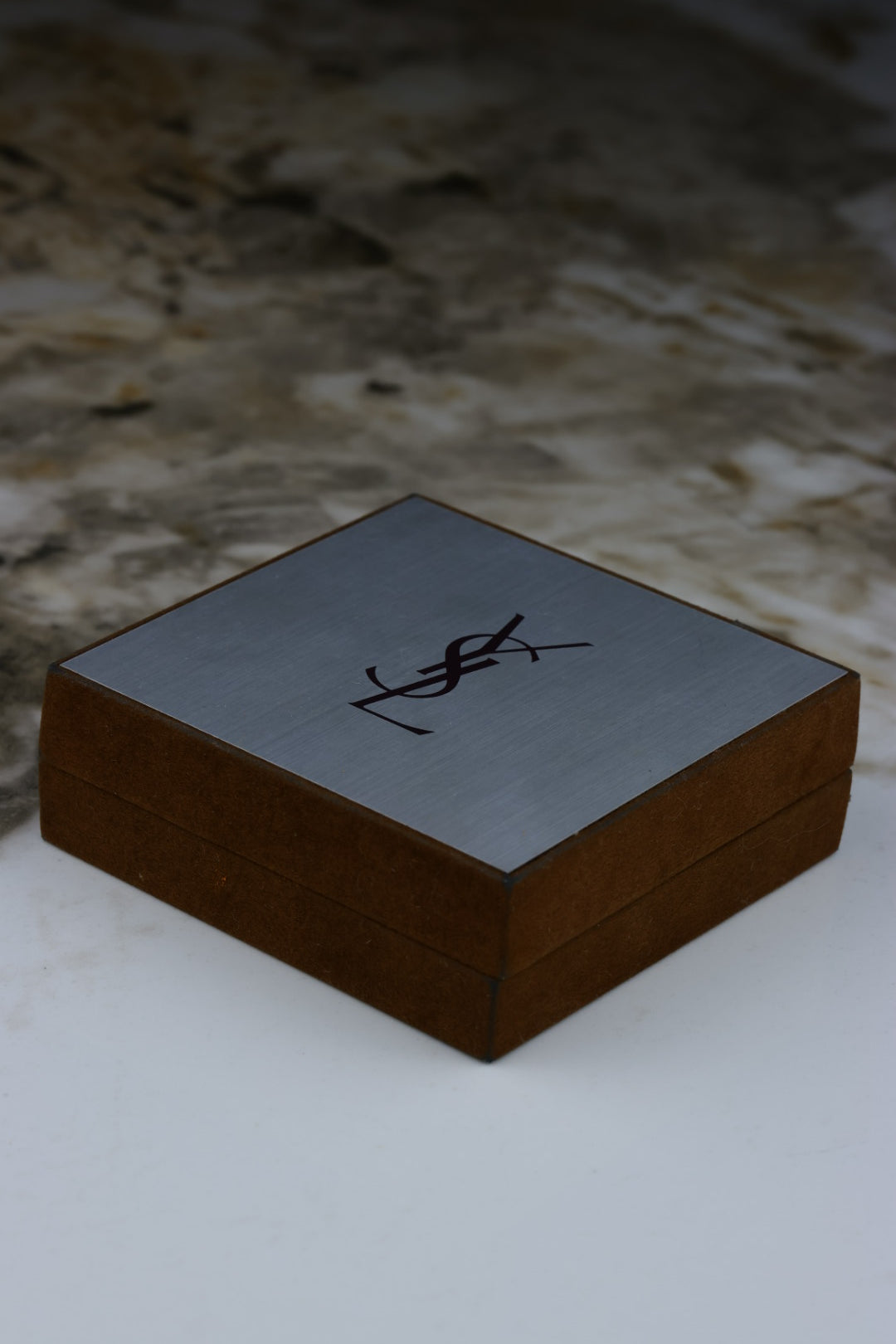 Yves Saint Laurent – zestaw spinki, srebrno-złote z czarnym emaliowanym detalem (S25)