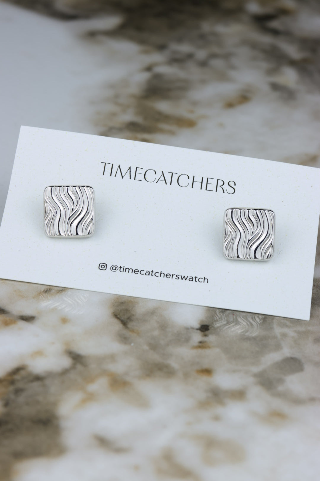 Burberry – stalowe kwadratowe spinki z motywem fali (SP014)