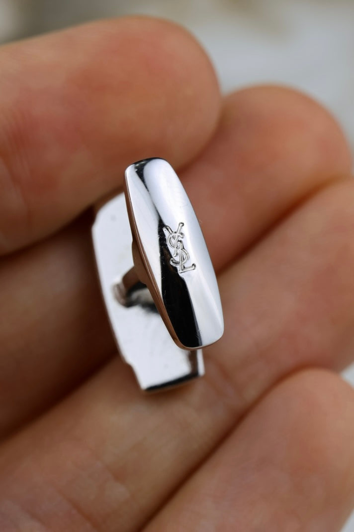 Yves Saint Laurent – stalowe podłużne spinki z purpurowym wypełnieniem i logo (SP020)