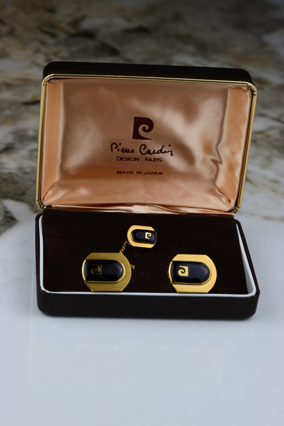 Pierre Cardin – spinki do mankietów złoto-czarne (S43)