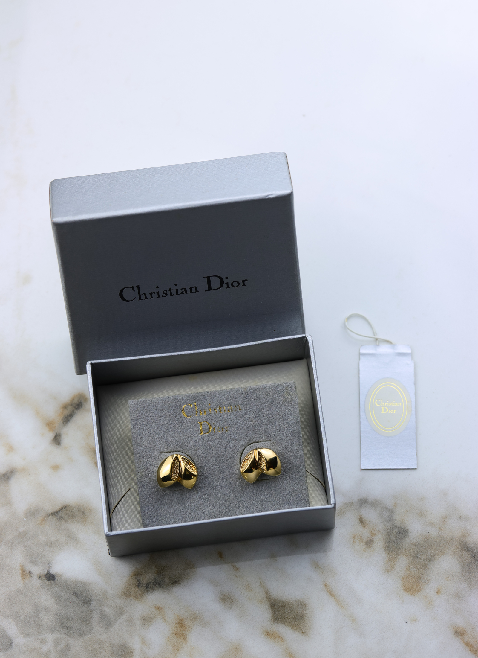 Christian Dior - pozłacane kolczyki (sztyfty)