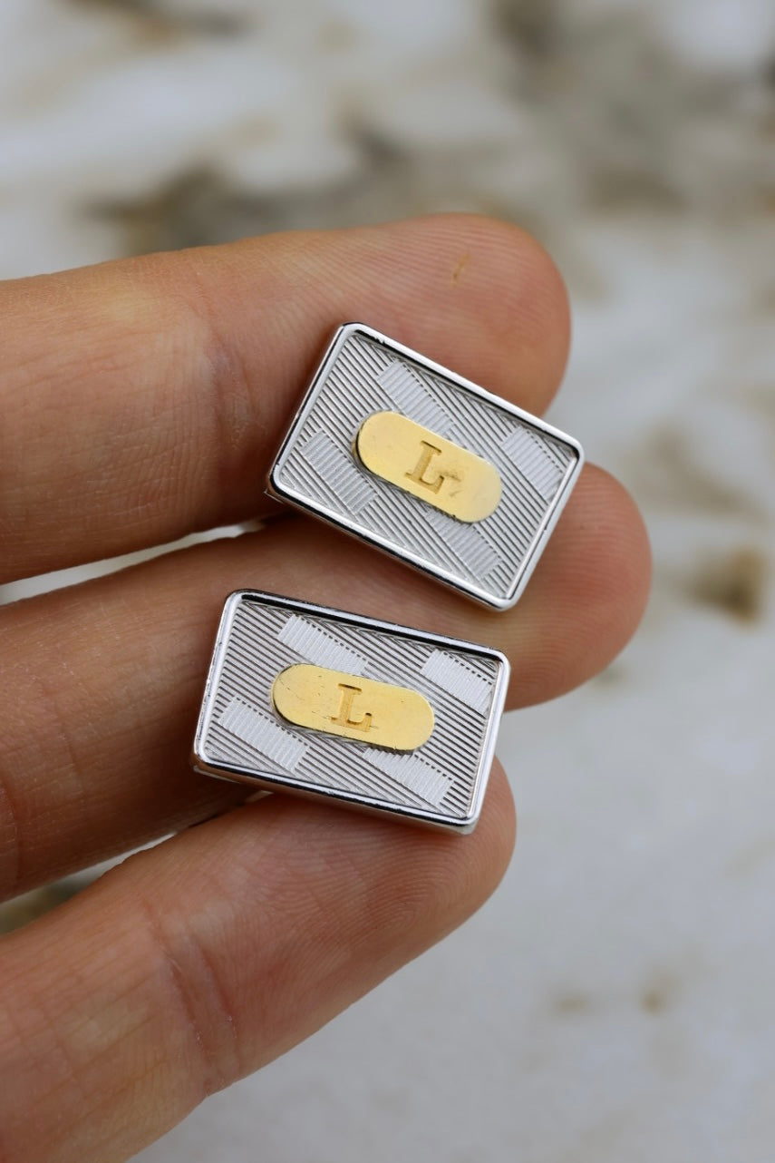 Longines – stalowe prostokątne spinki ze złotą literą L (SP017)