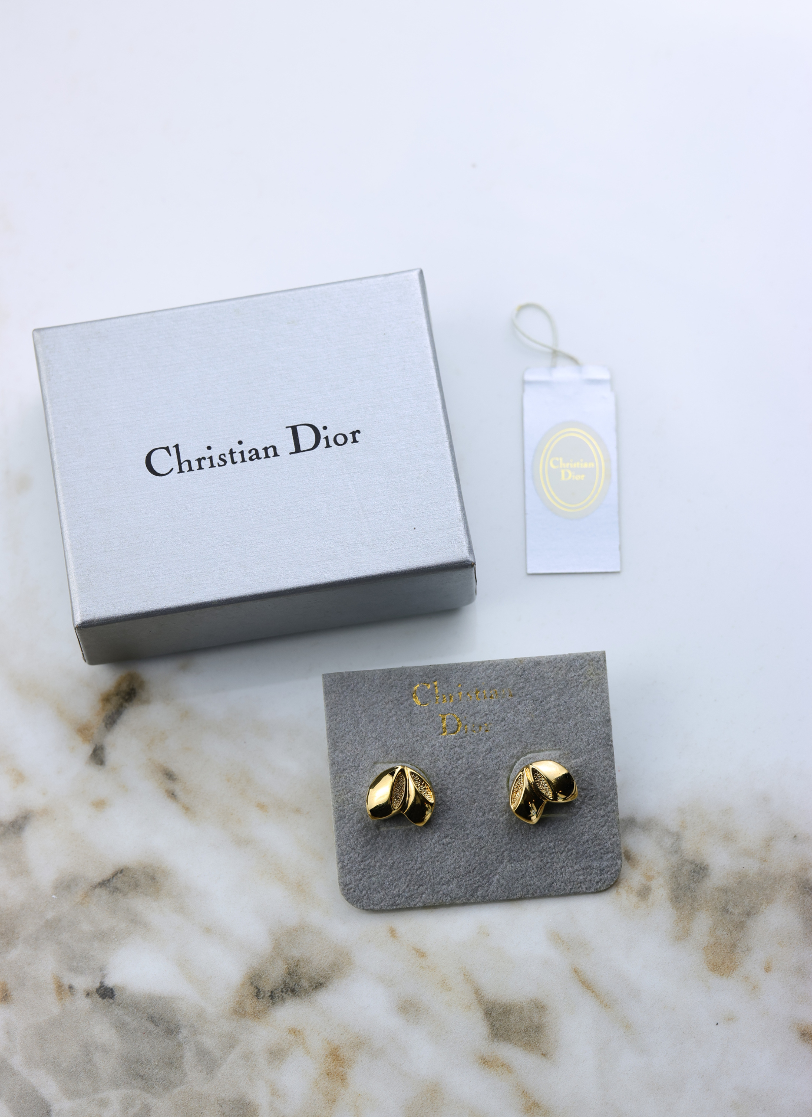 Christian Dior - pozłacane kolczyki (sztyfty)