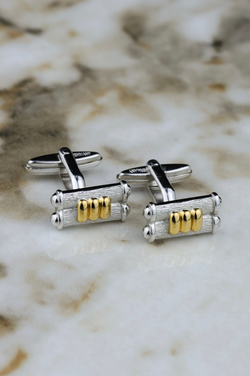 Christian Dior – stalowe spinki z pozłacanym motywem pergaminu (SP015)