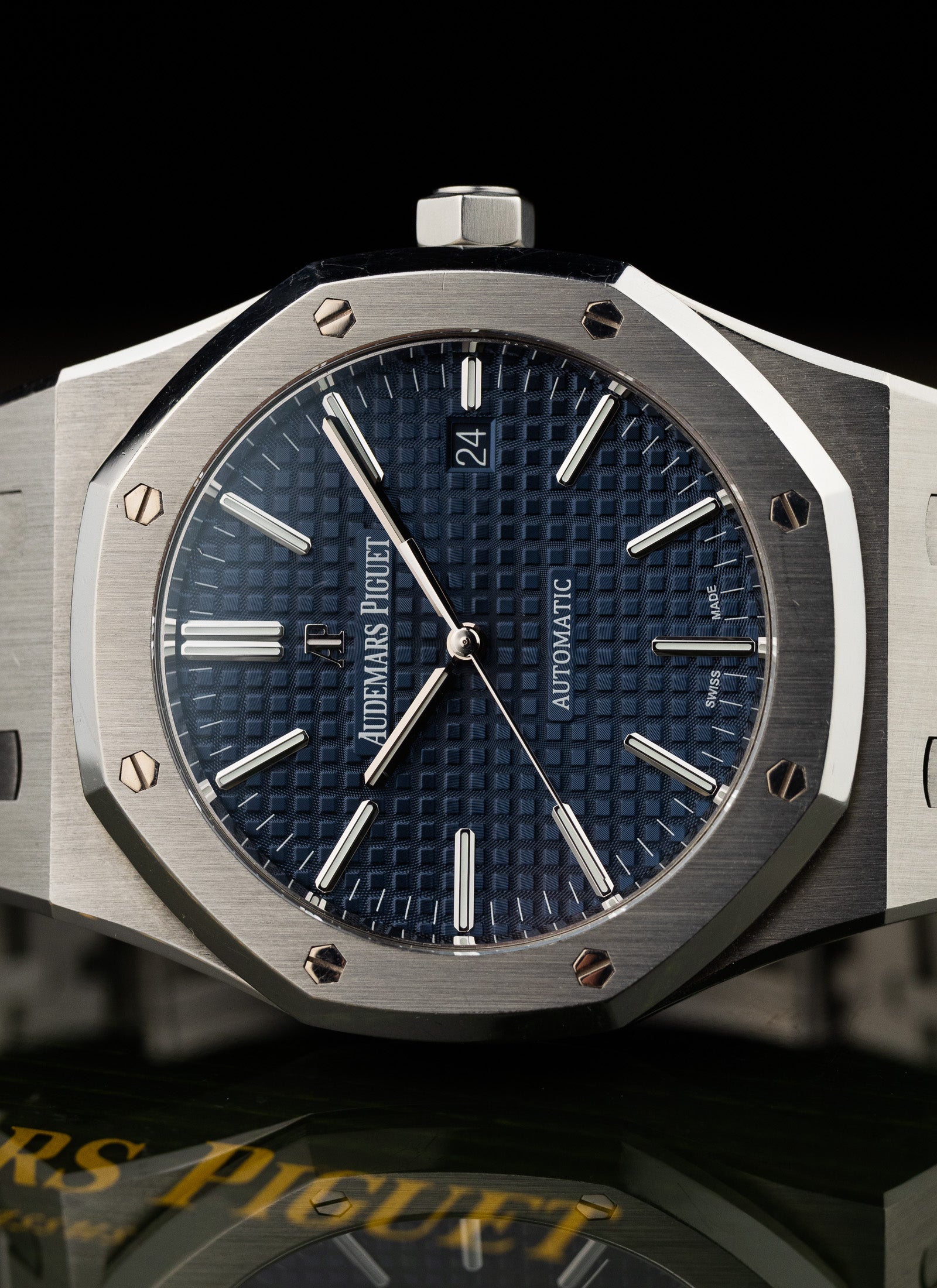 2015 Audemars Piguet Royal Oak 15400ST Box & Extract