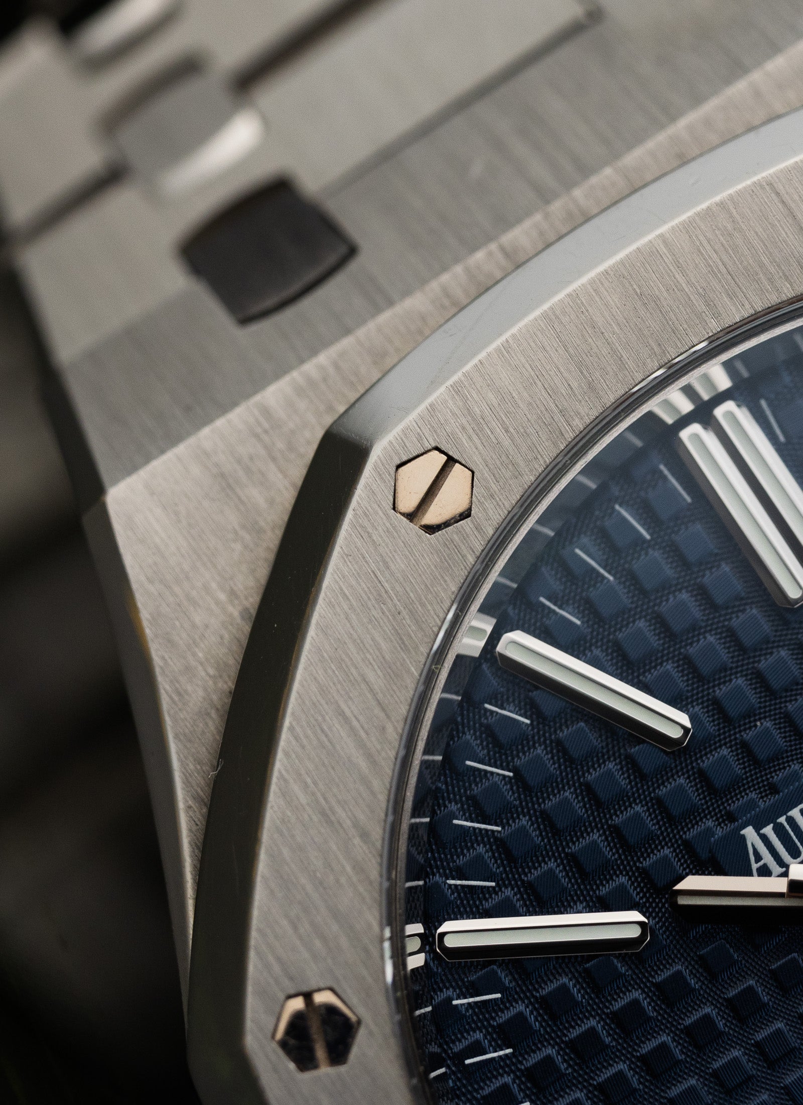2015 Audemars Piguet Royal Oak 15400ST Box & Extract