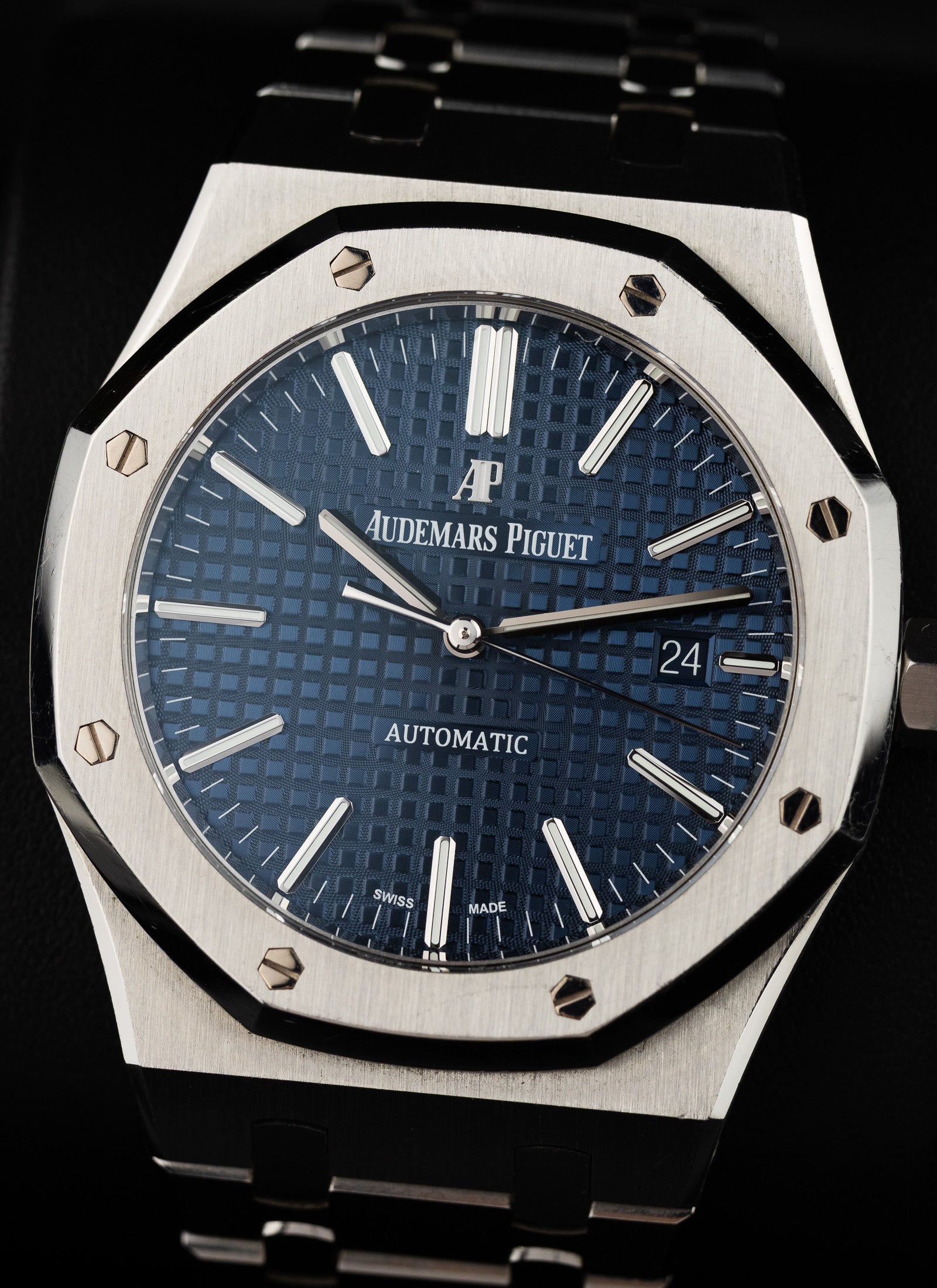 2015 Audemars Piguet Royal Oak 15400ST Box & Extract