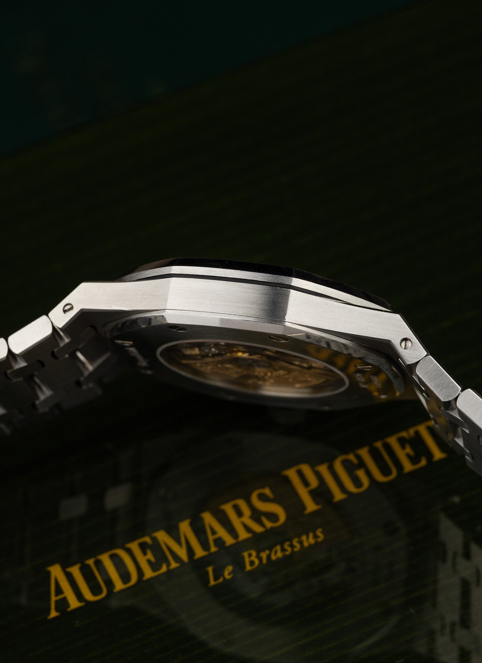 2015 Audemars Piguet Royal Oak 15400ST Box & Extract