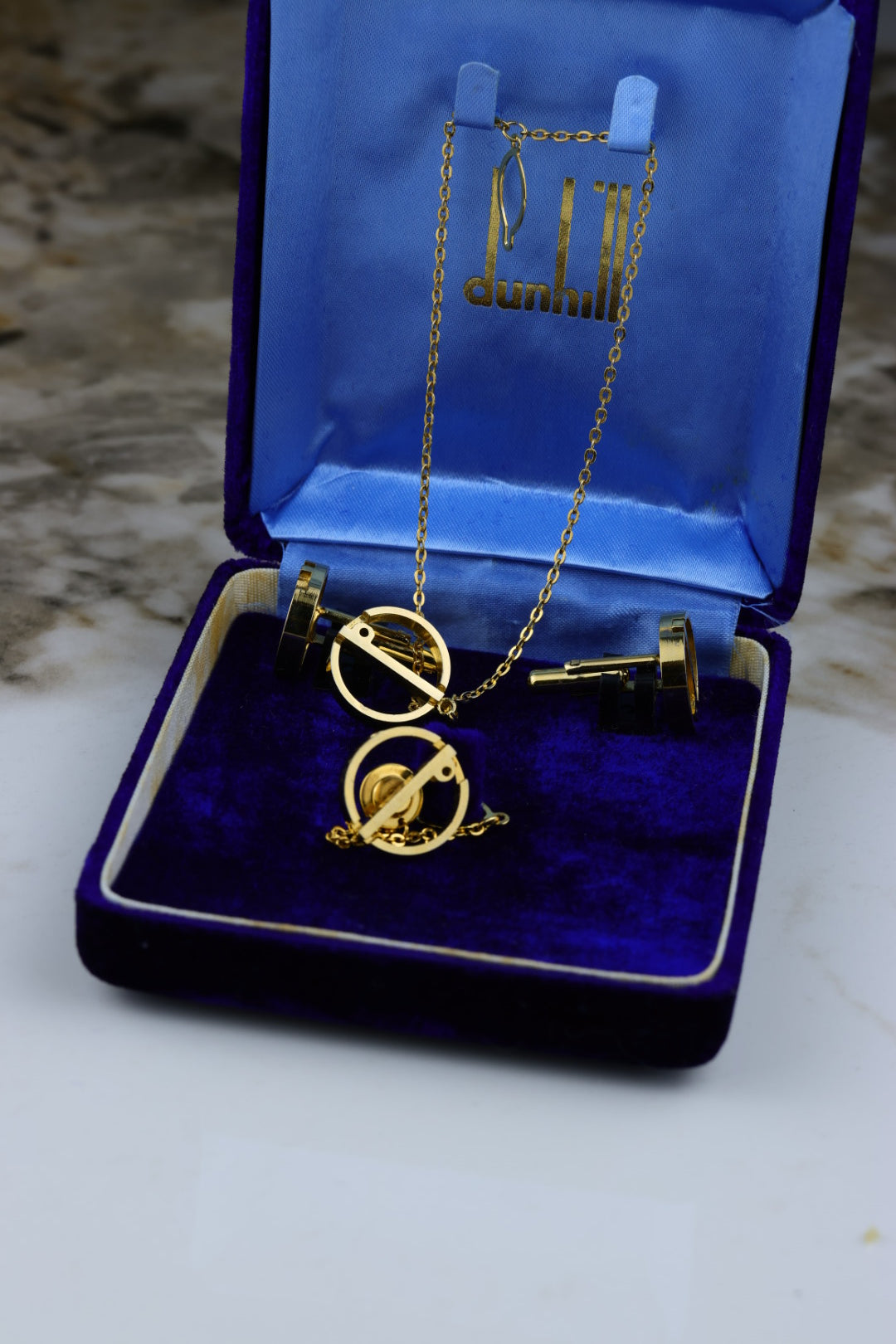 Dunhill – spinki w kształcie logo, pozłacane, oryginalne niebieskie pudełko (S40)