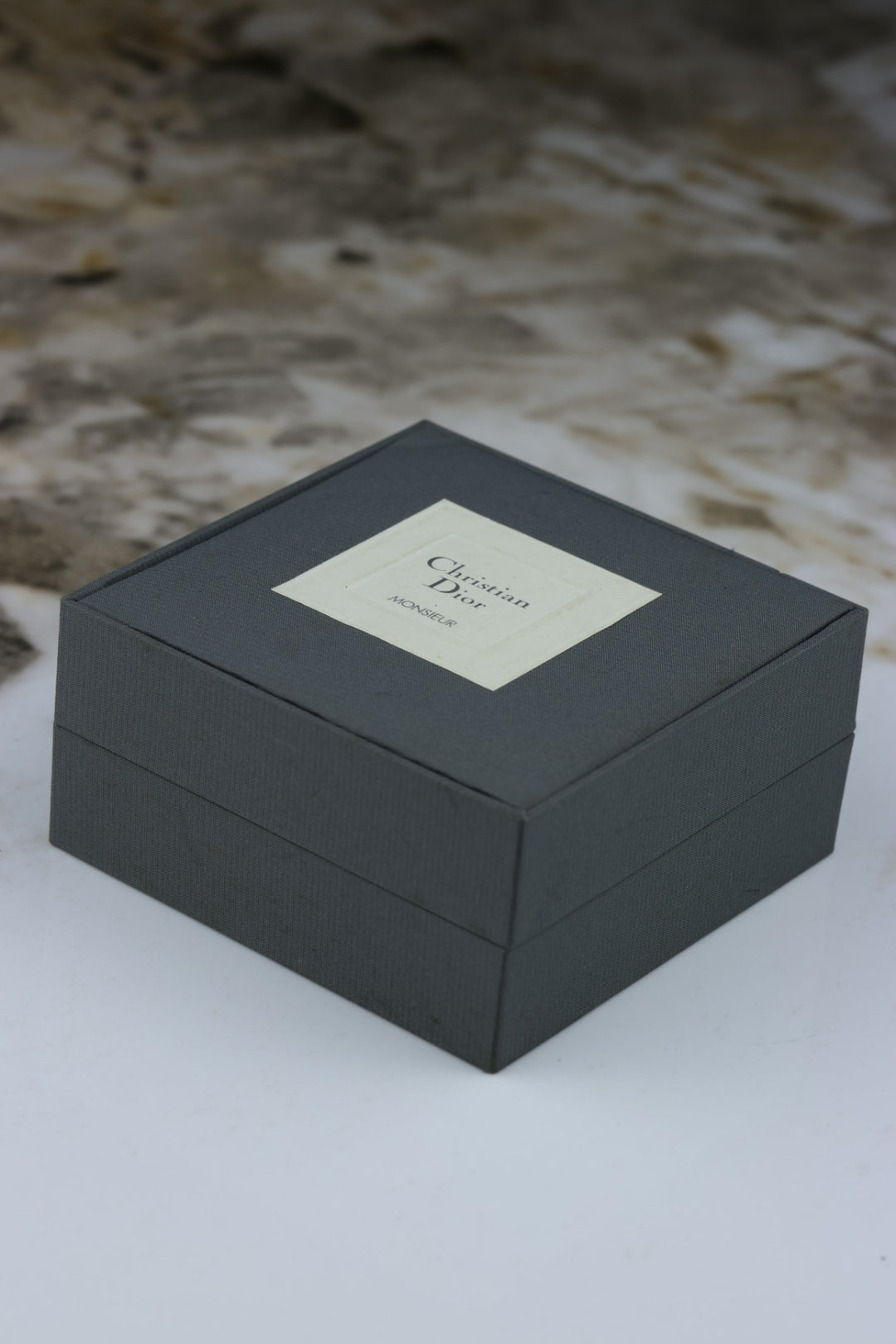 Christian Dior – spinki do mankietów pozłacane, czarne z logo (S45)