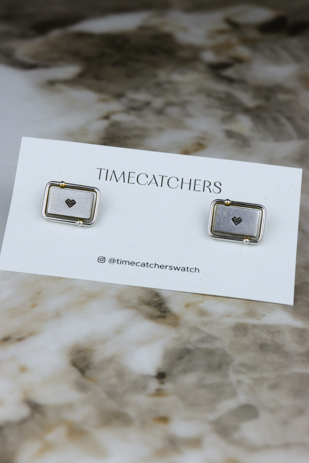 Stalowe – prostokątne gładkie spinki z czarnym emblematem serca (SP018)