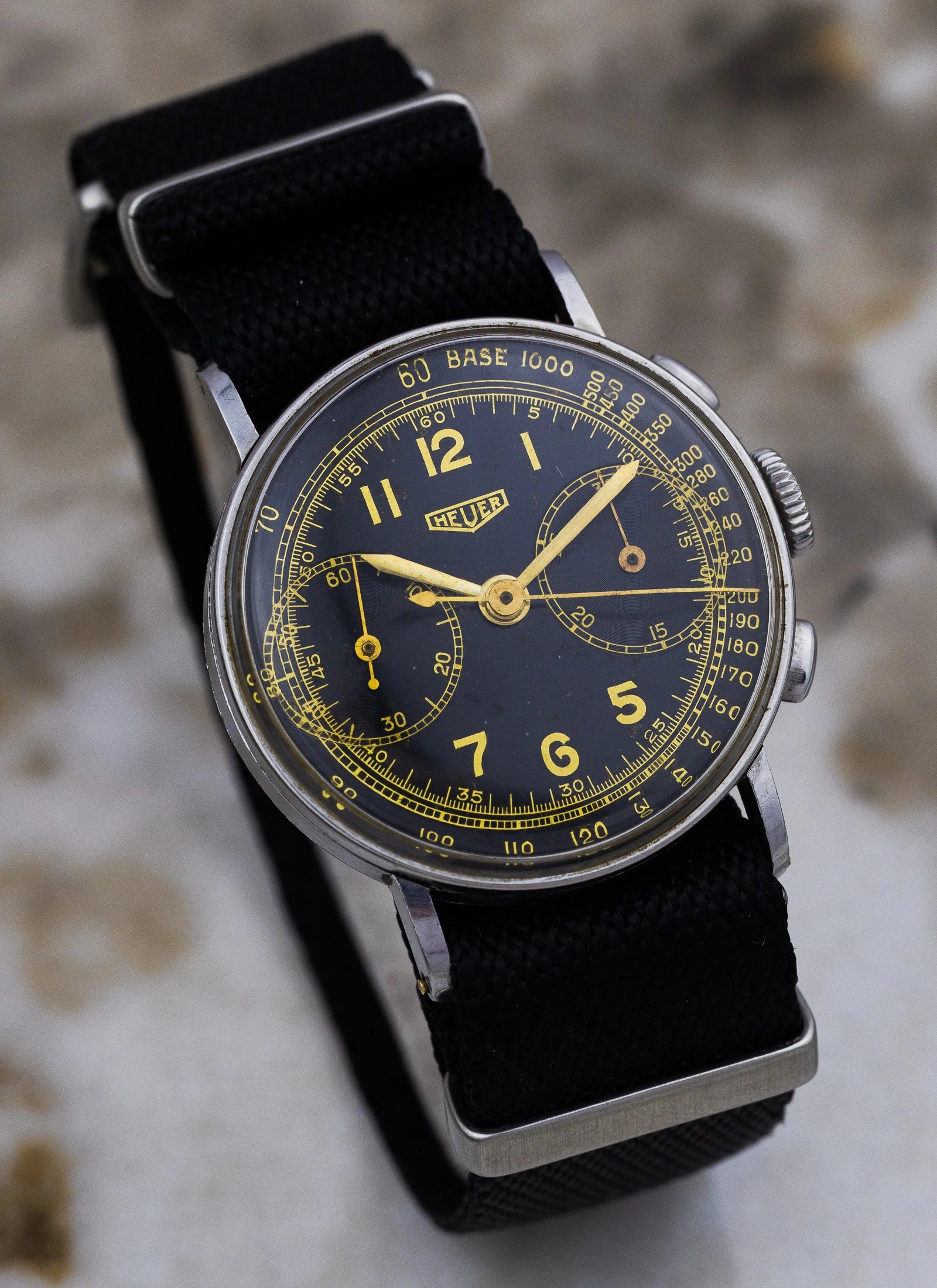 1940s Heuer Big Eyes 2402 Landeron 13