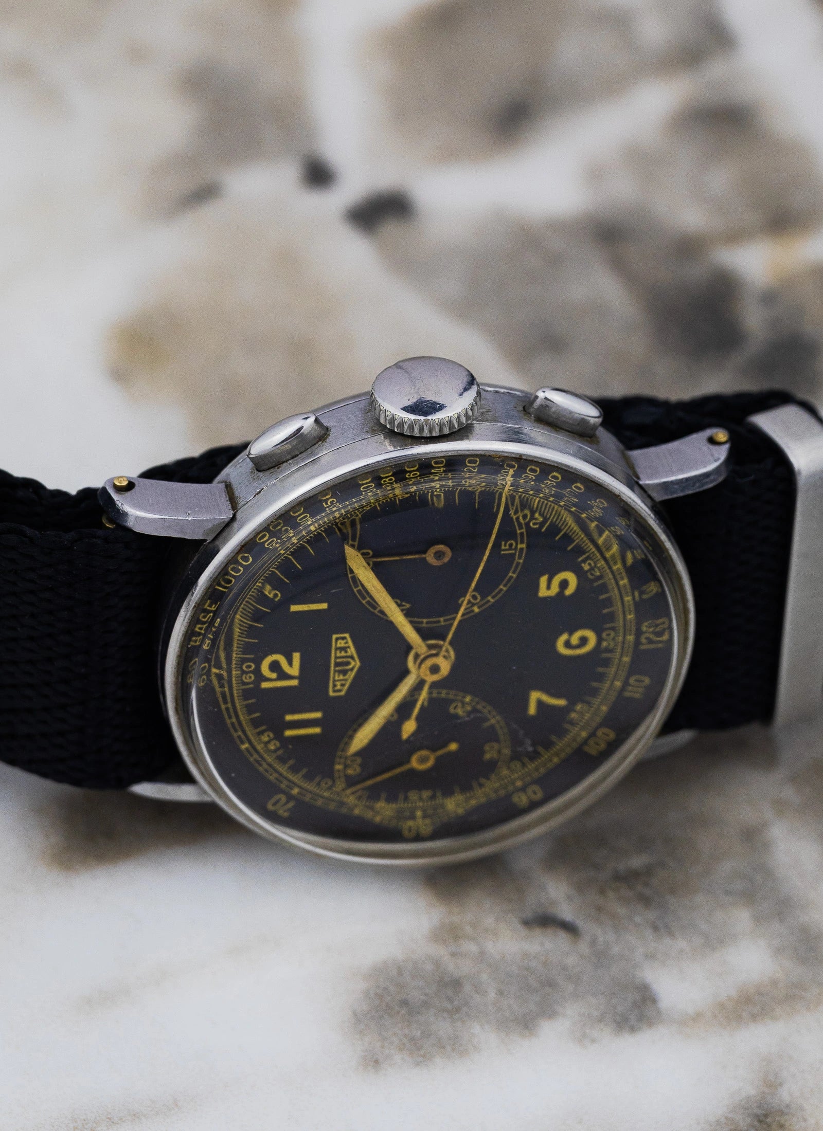 1940s Heuer Big Eyes 2402 Landeron 13