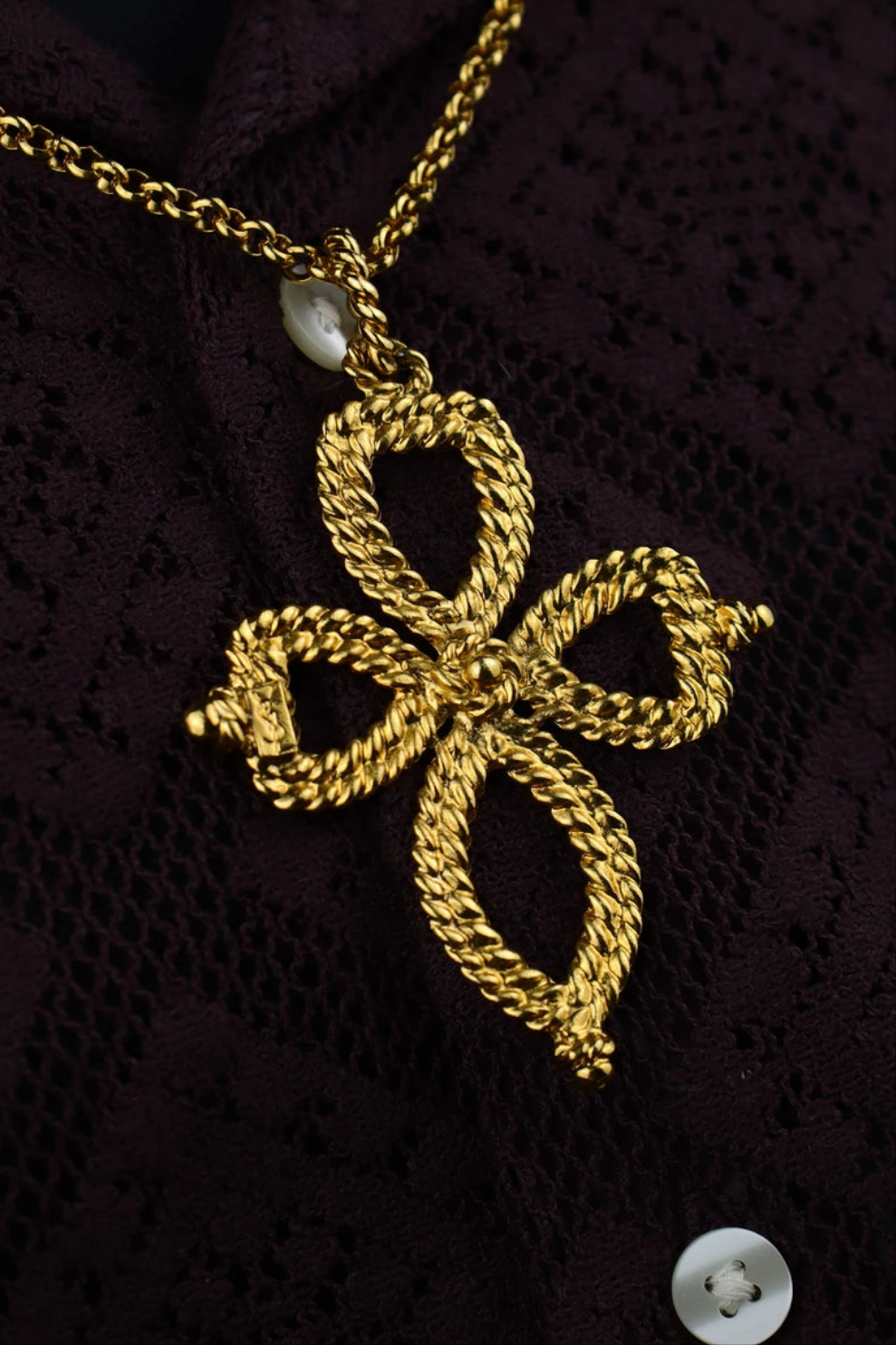 Yves Saint Laurent - pozłacany okazały wisior