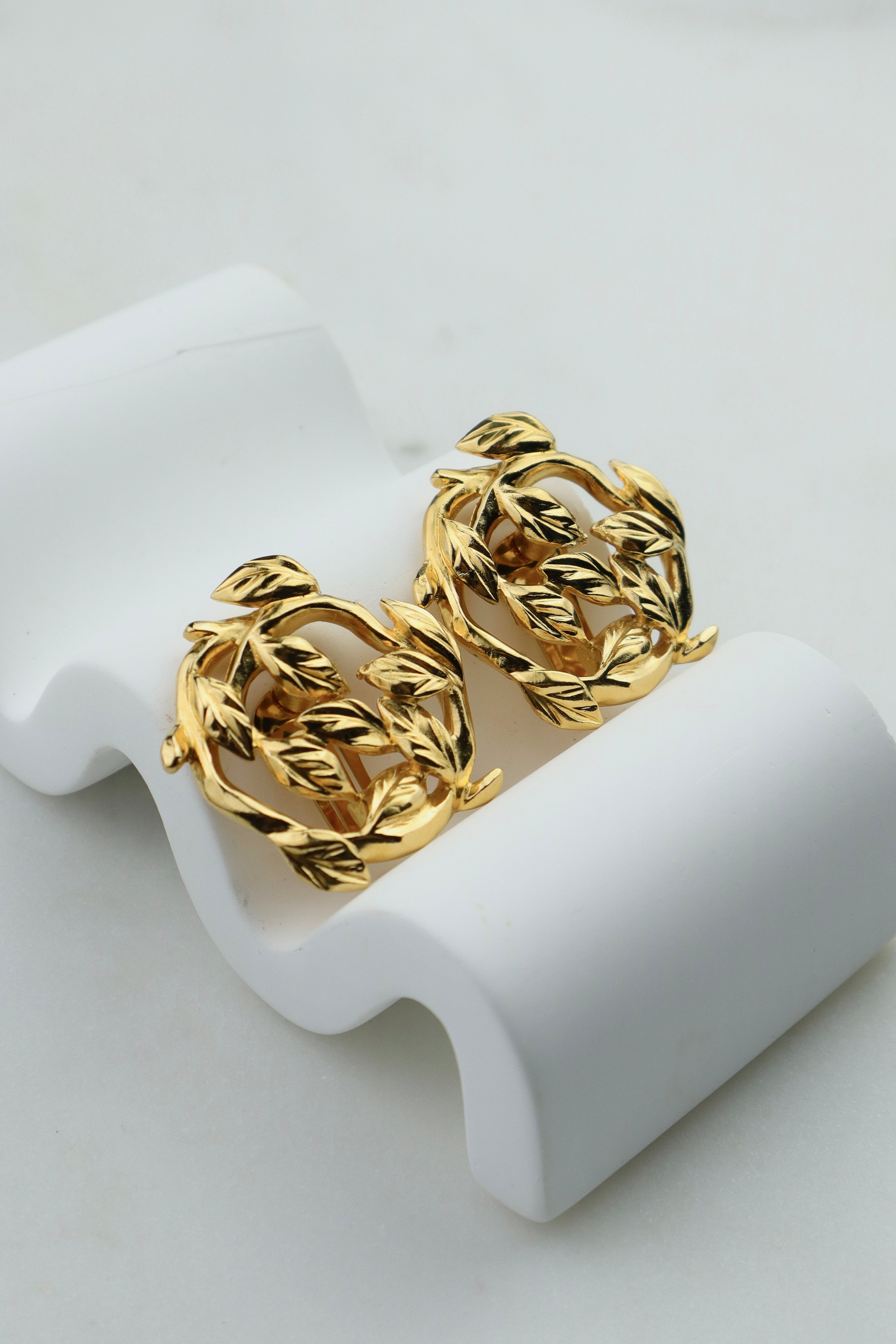 LANVIN - pozłacane klipsy vintage "Złote Liście"