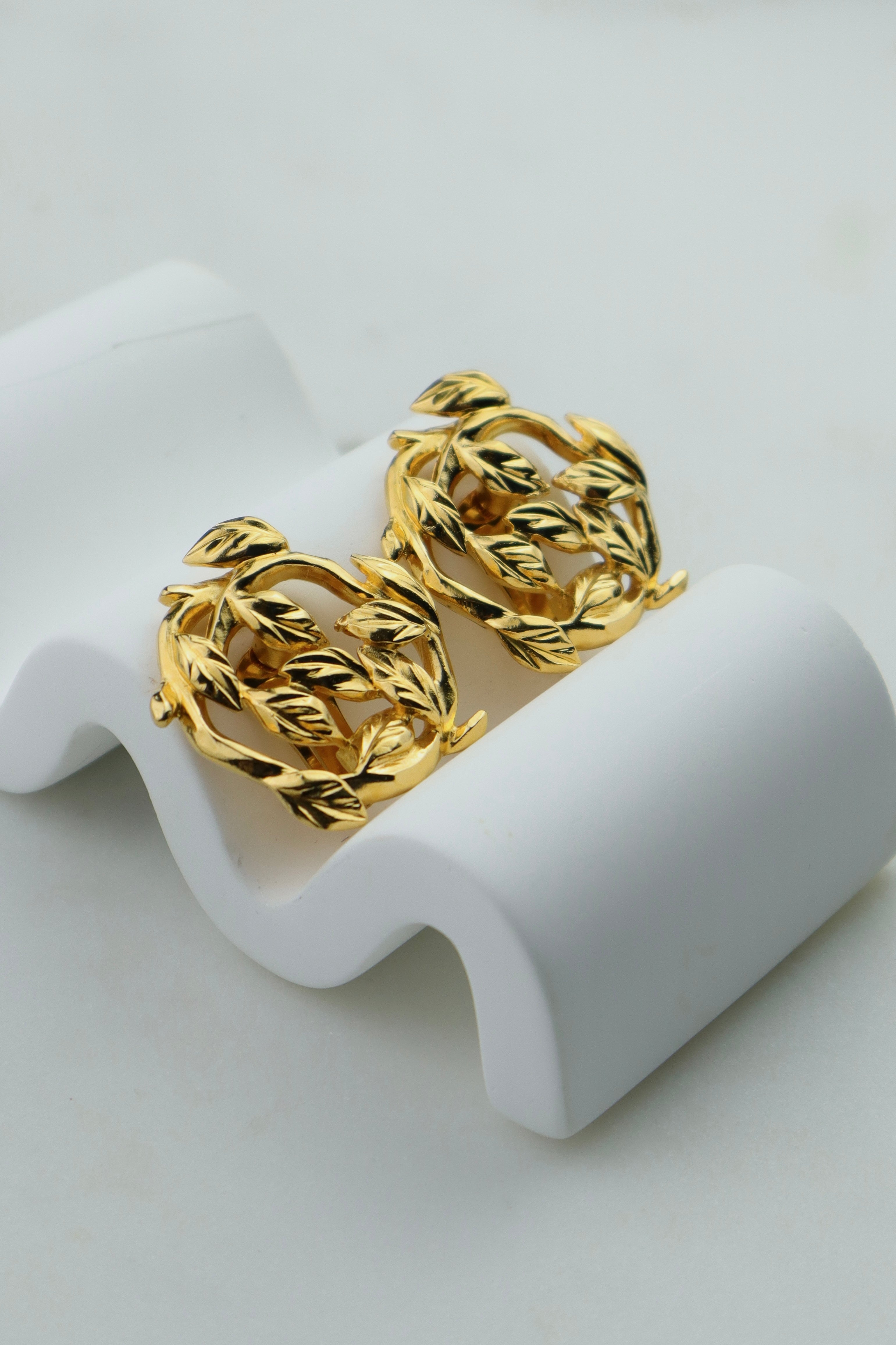 LANVIN - pozłacane klipsy vintage "Złote Liście"