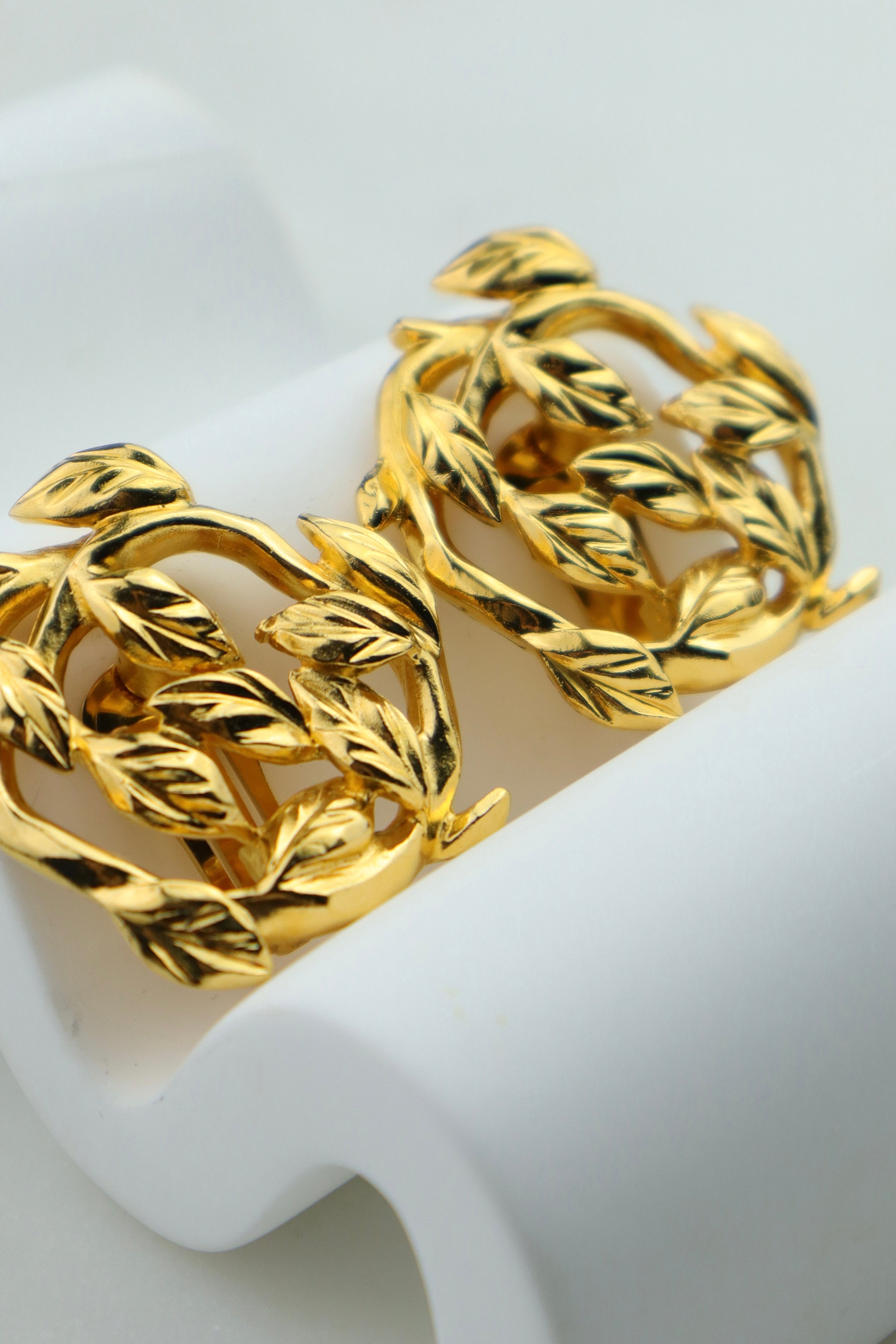 LANVIN - pozłacane klipsy vintage "Złote Liście"