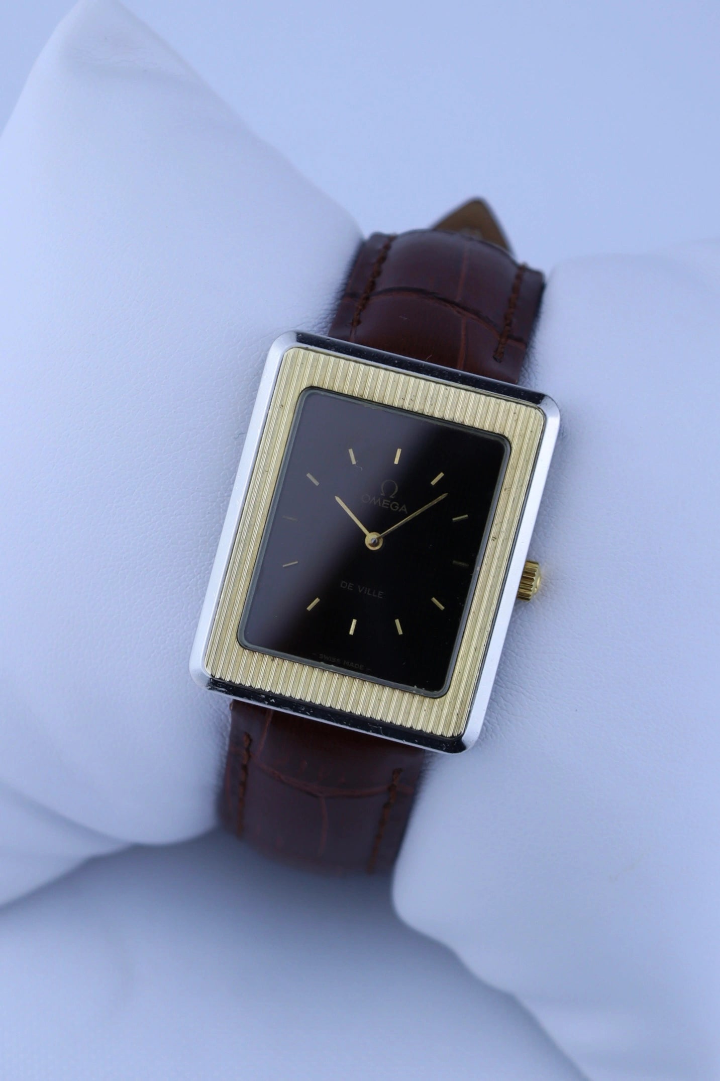 1975 Omega De Ville Tank 111.0136 cal. 625