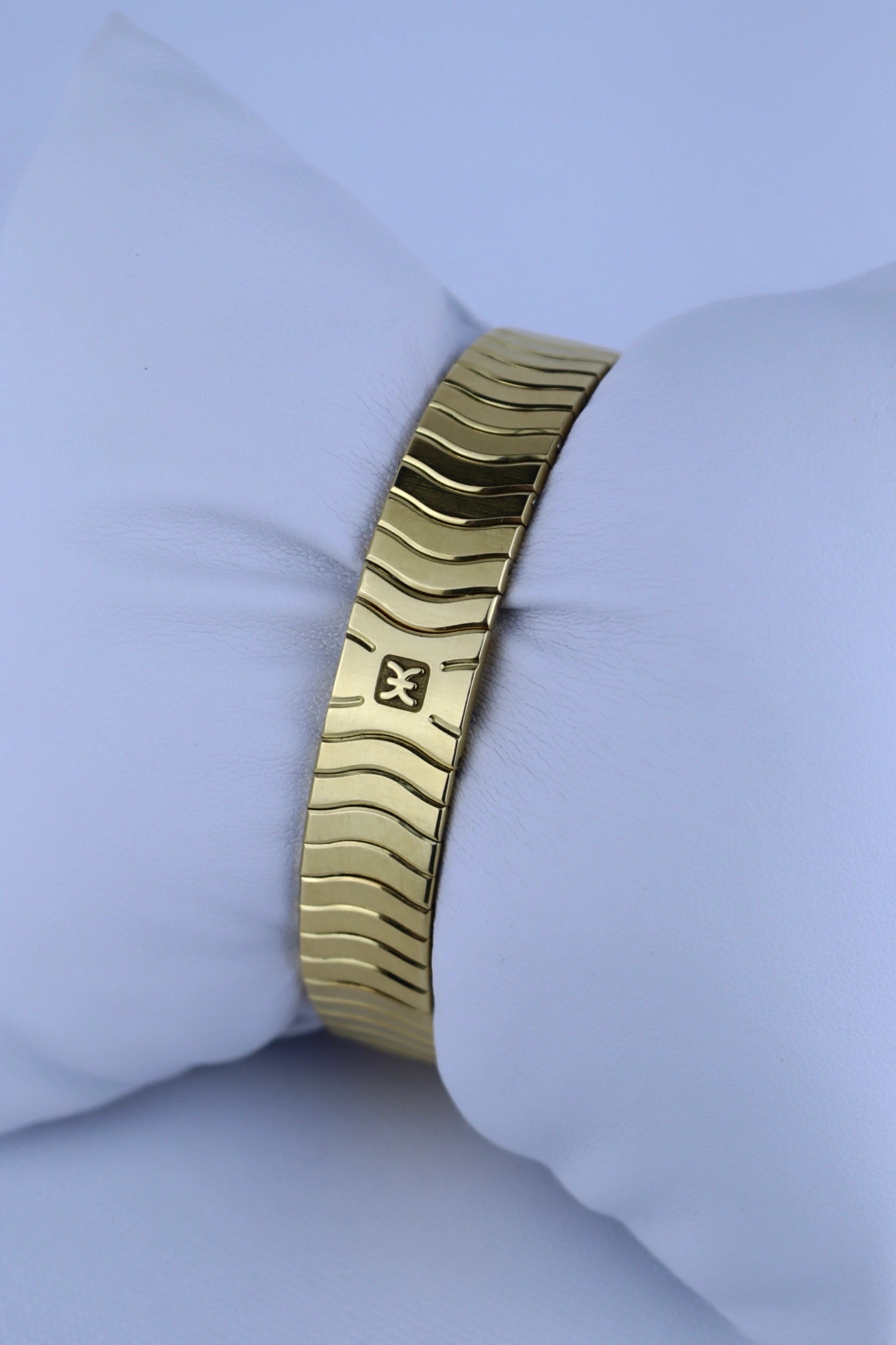 18K Lady Ebel Classic Wave