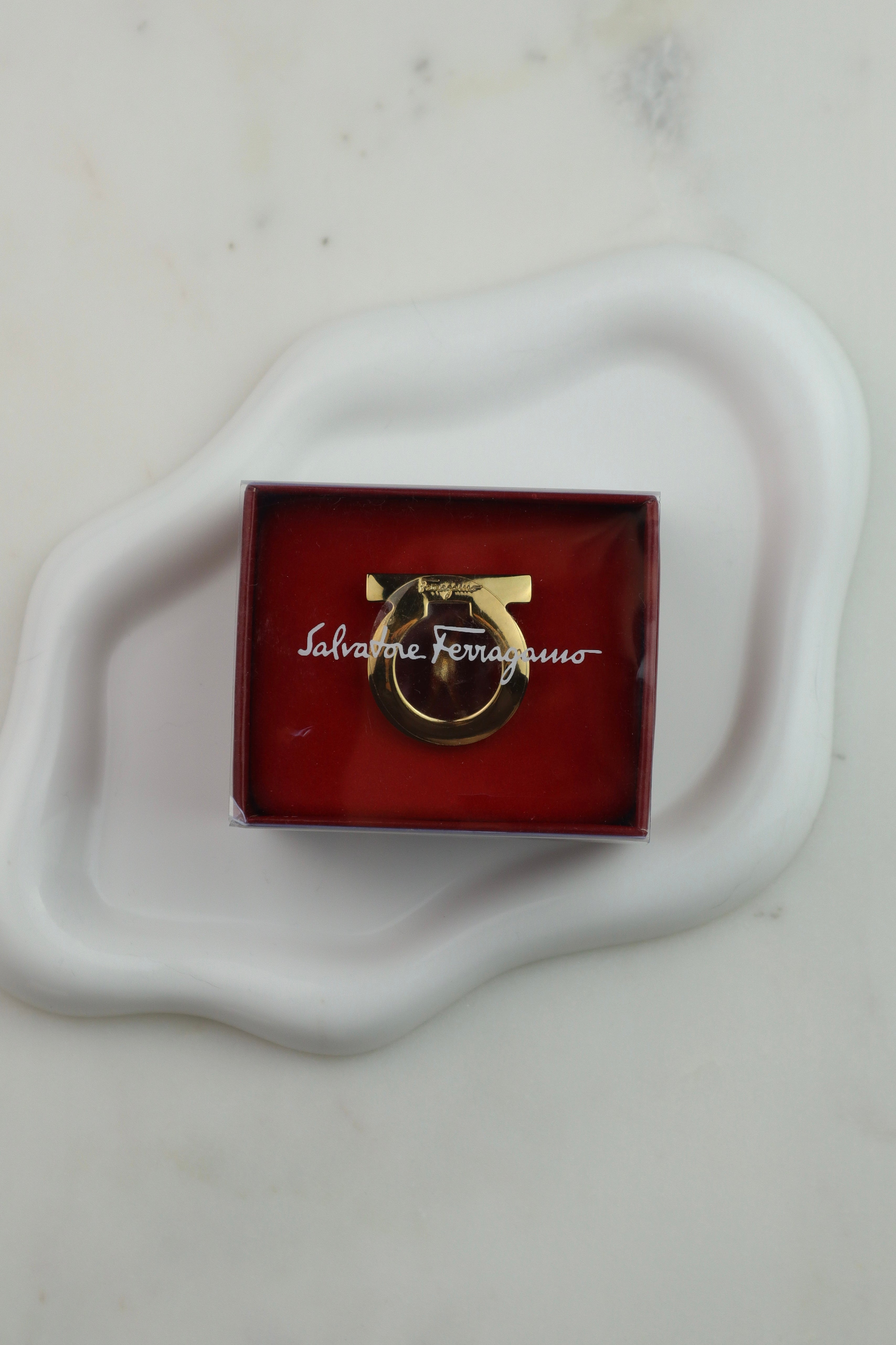 Salvatore Ferragamo - pierścień/ring do apaszki