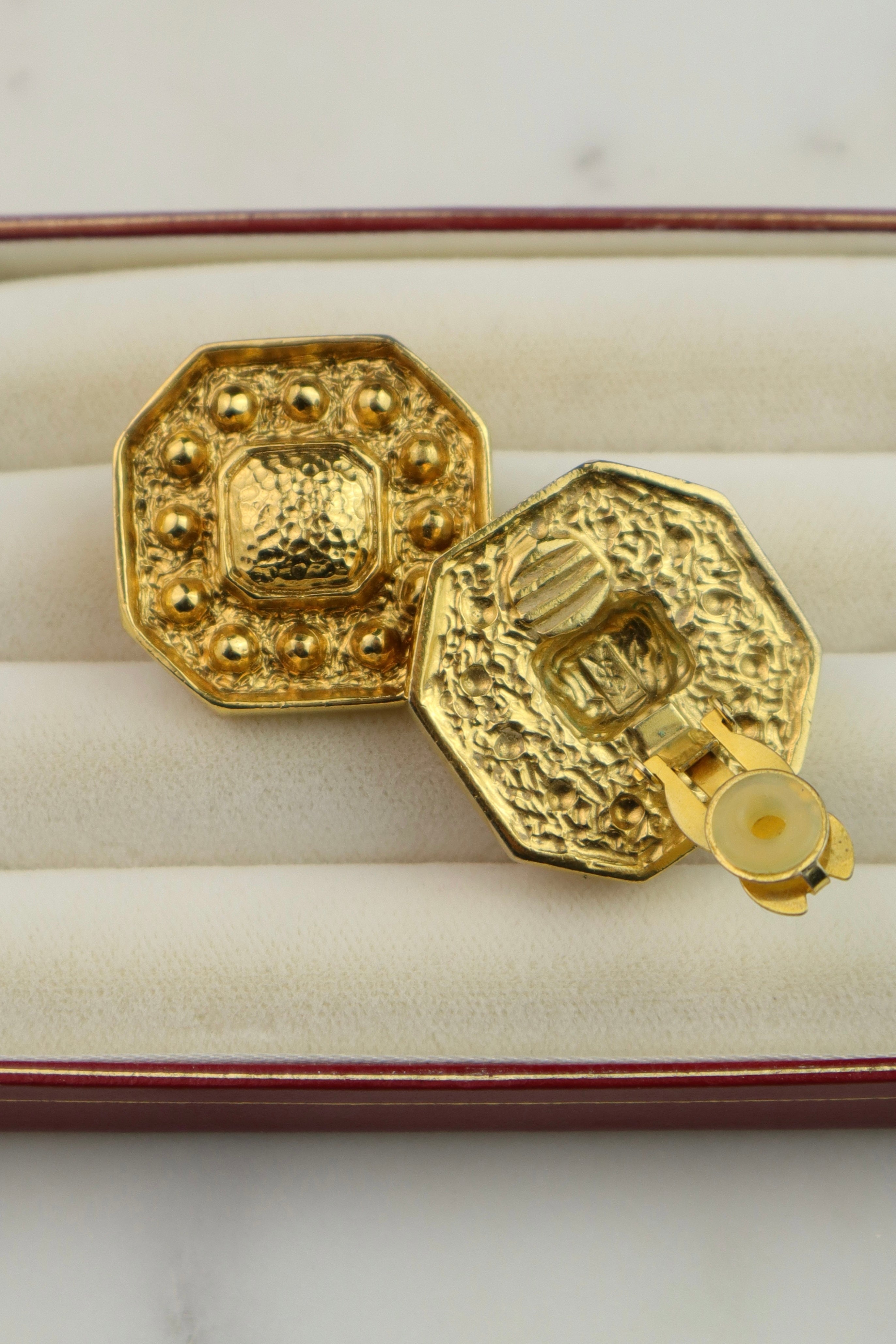 Yves Saint Laurent - ośmiokątne klipsy vintage