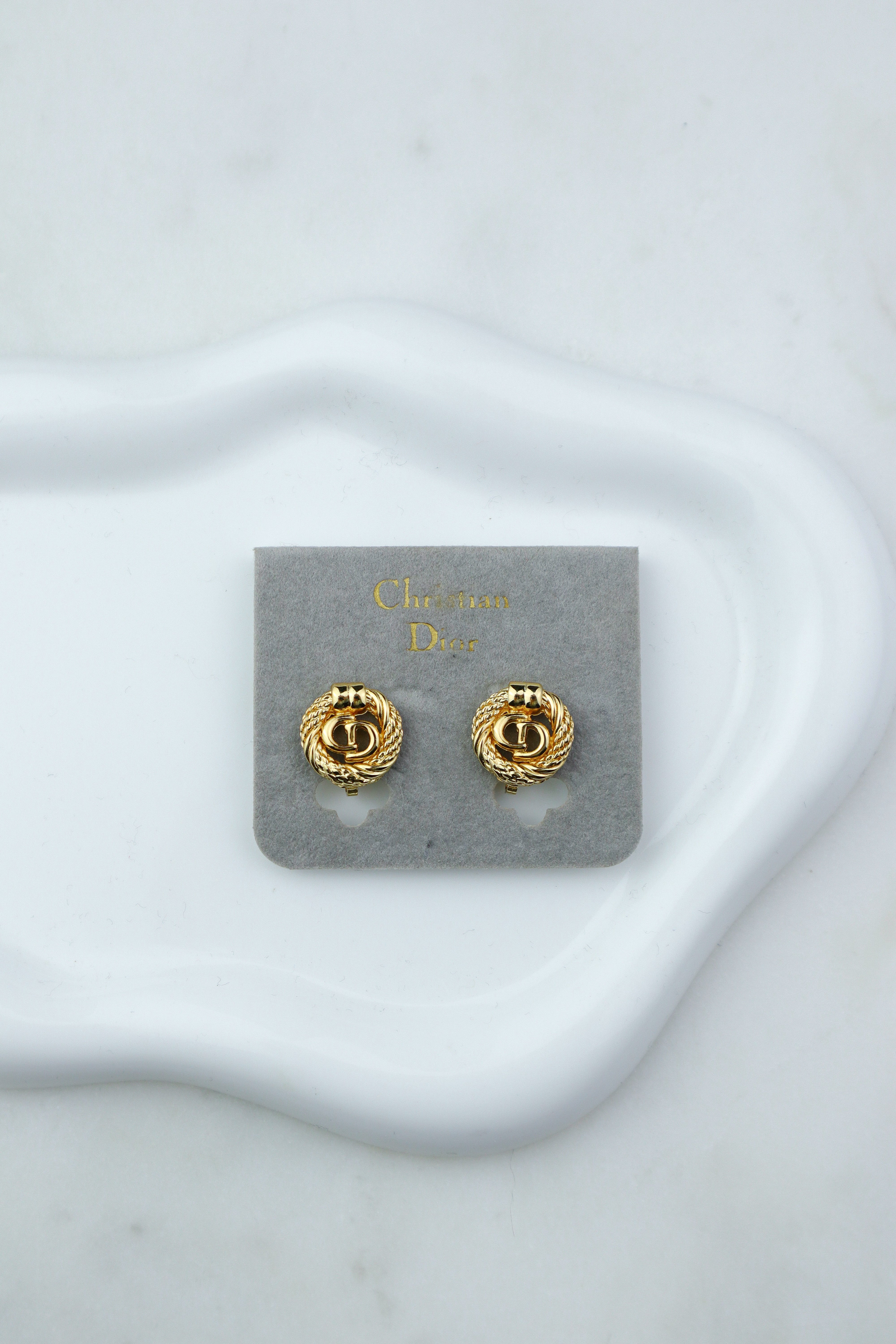 Christian Dior - klipsy vintage w logowanie