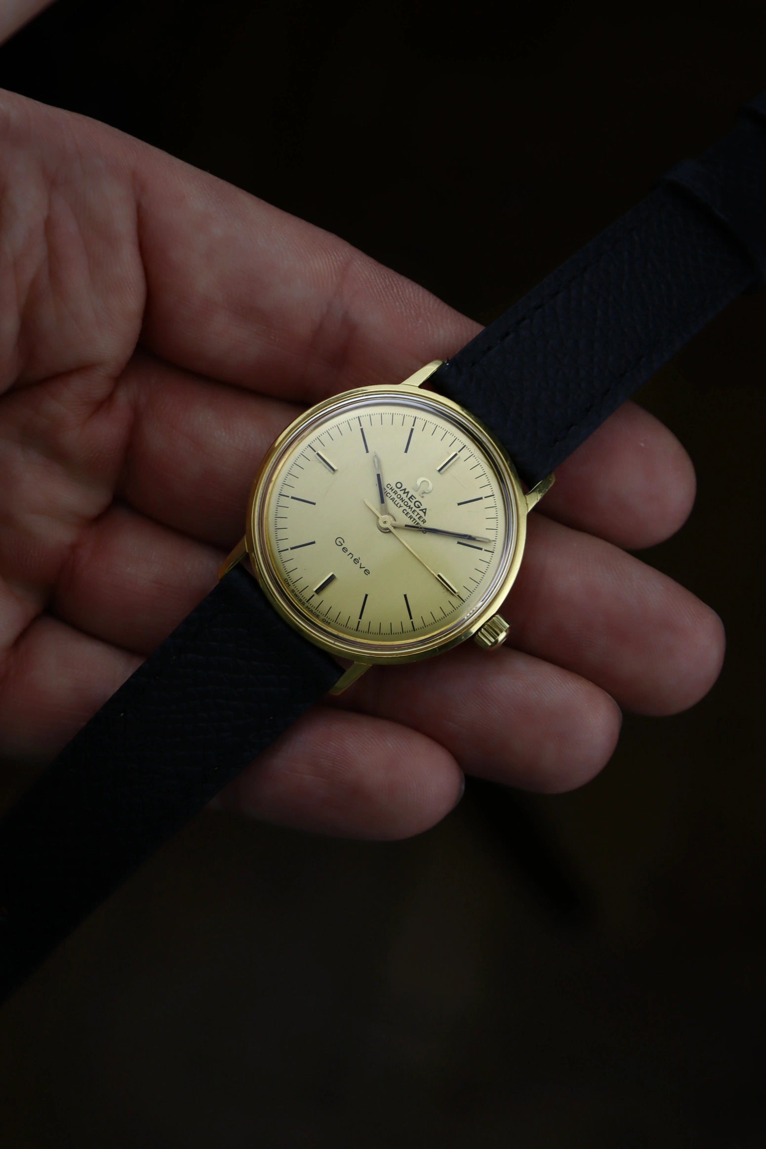 1968 RARE 18K Omega Geneve Chronometer ref. 137.001 cal. 602