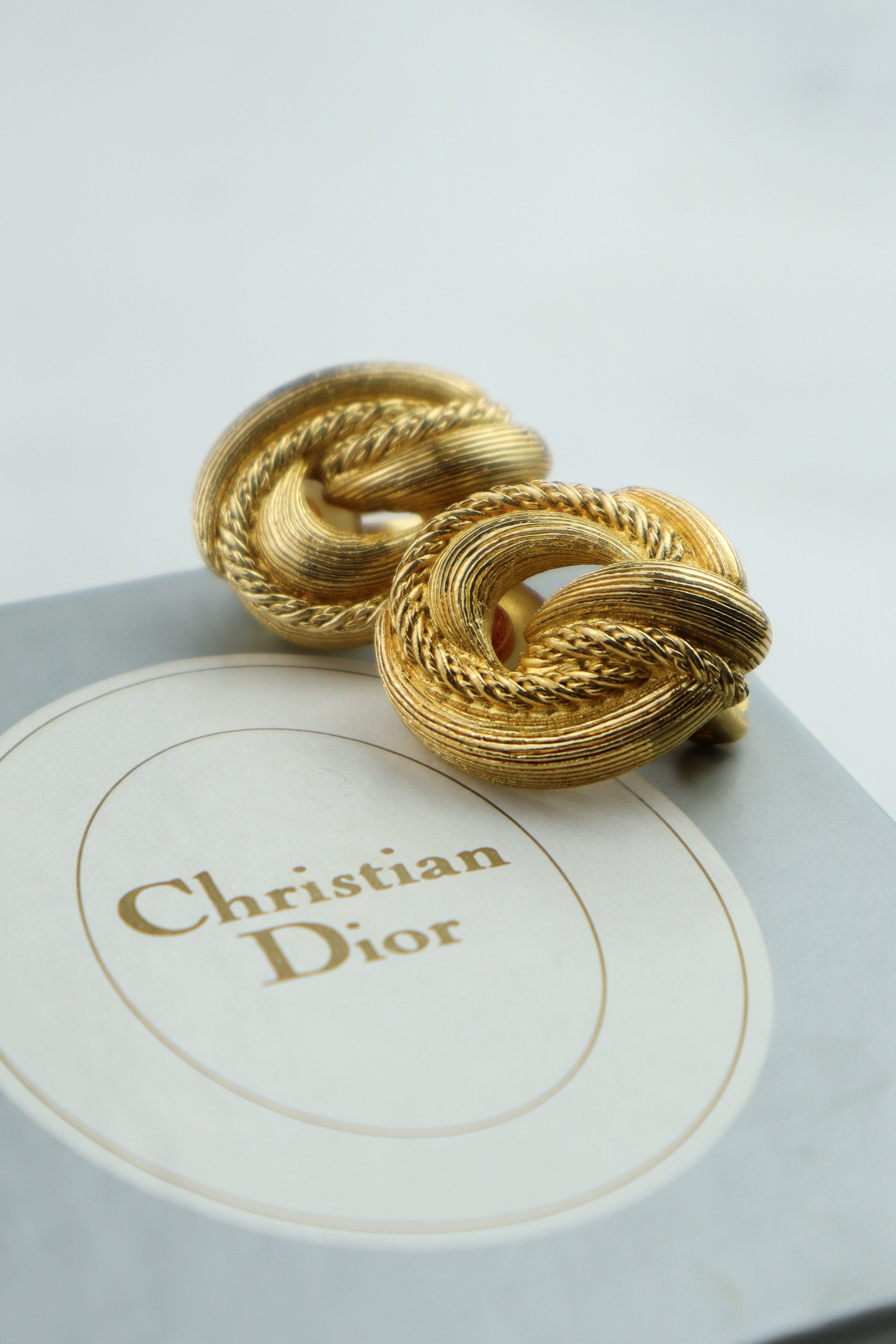 Christian Dior - okazałe klipsy vintage supełki