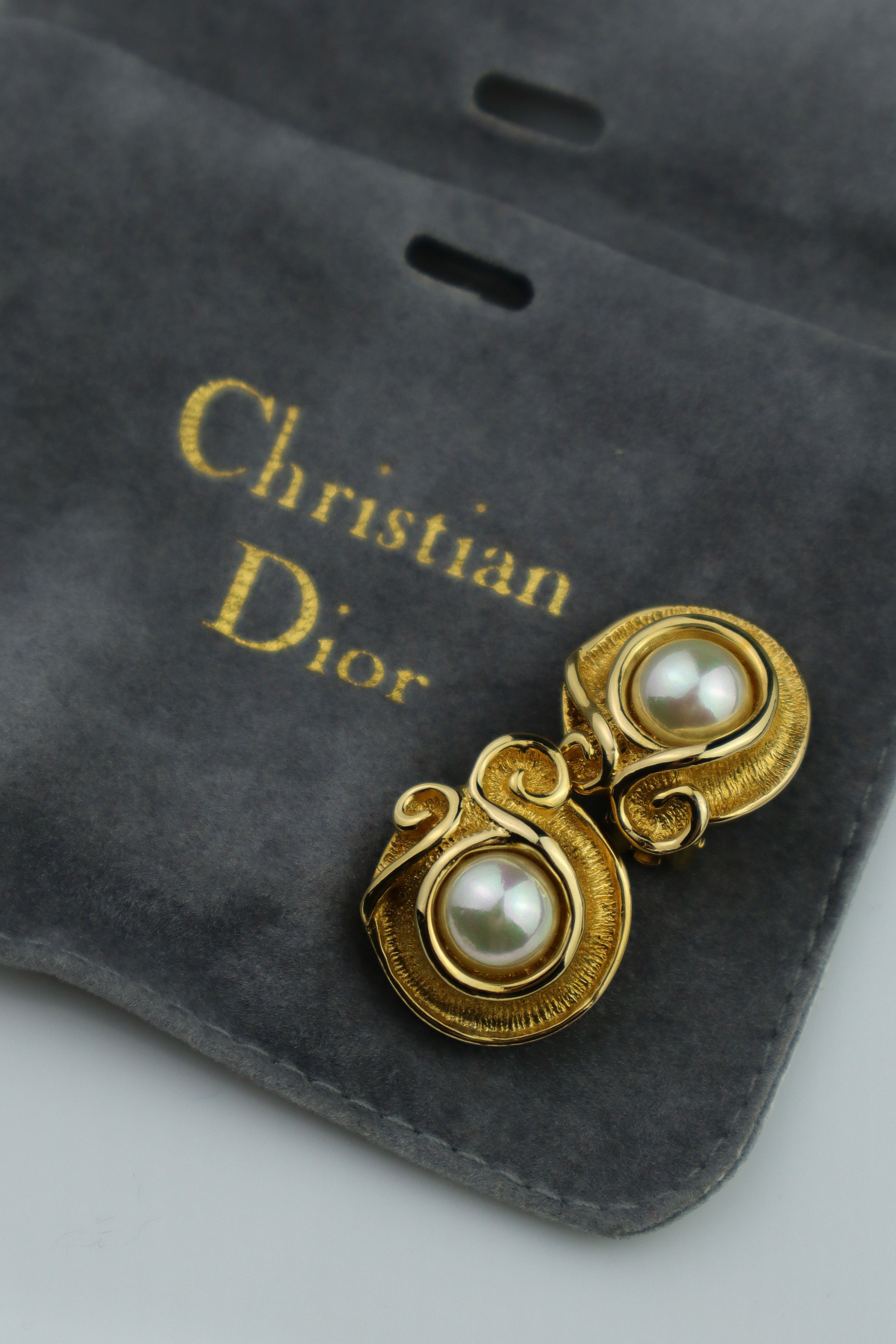 Christian Dior - vintage klipsy z perłą