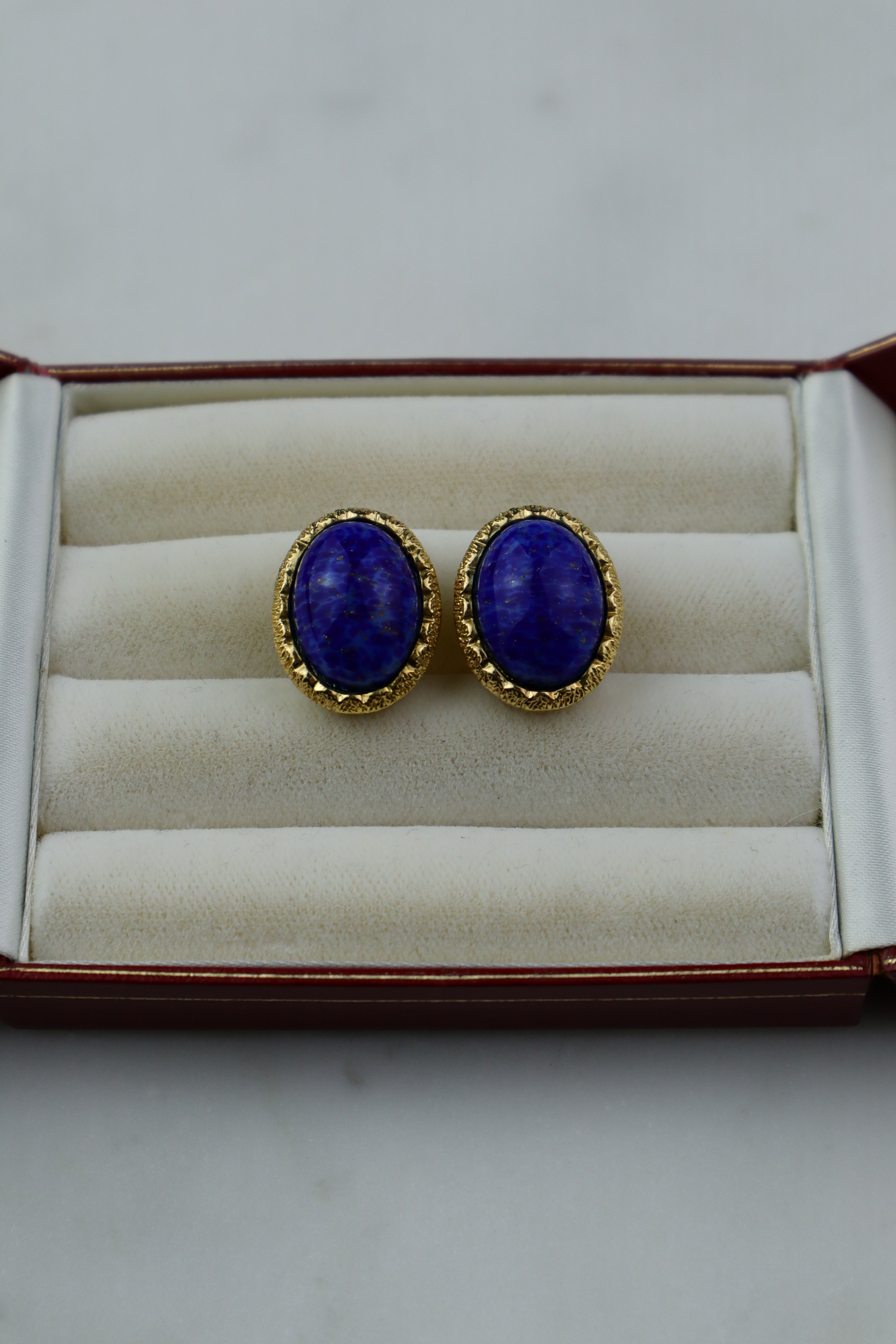 Christian Dior - klipsy vintage z kobaltowym kaboszonem "lapis lazuli"