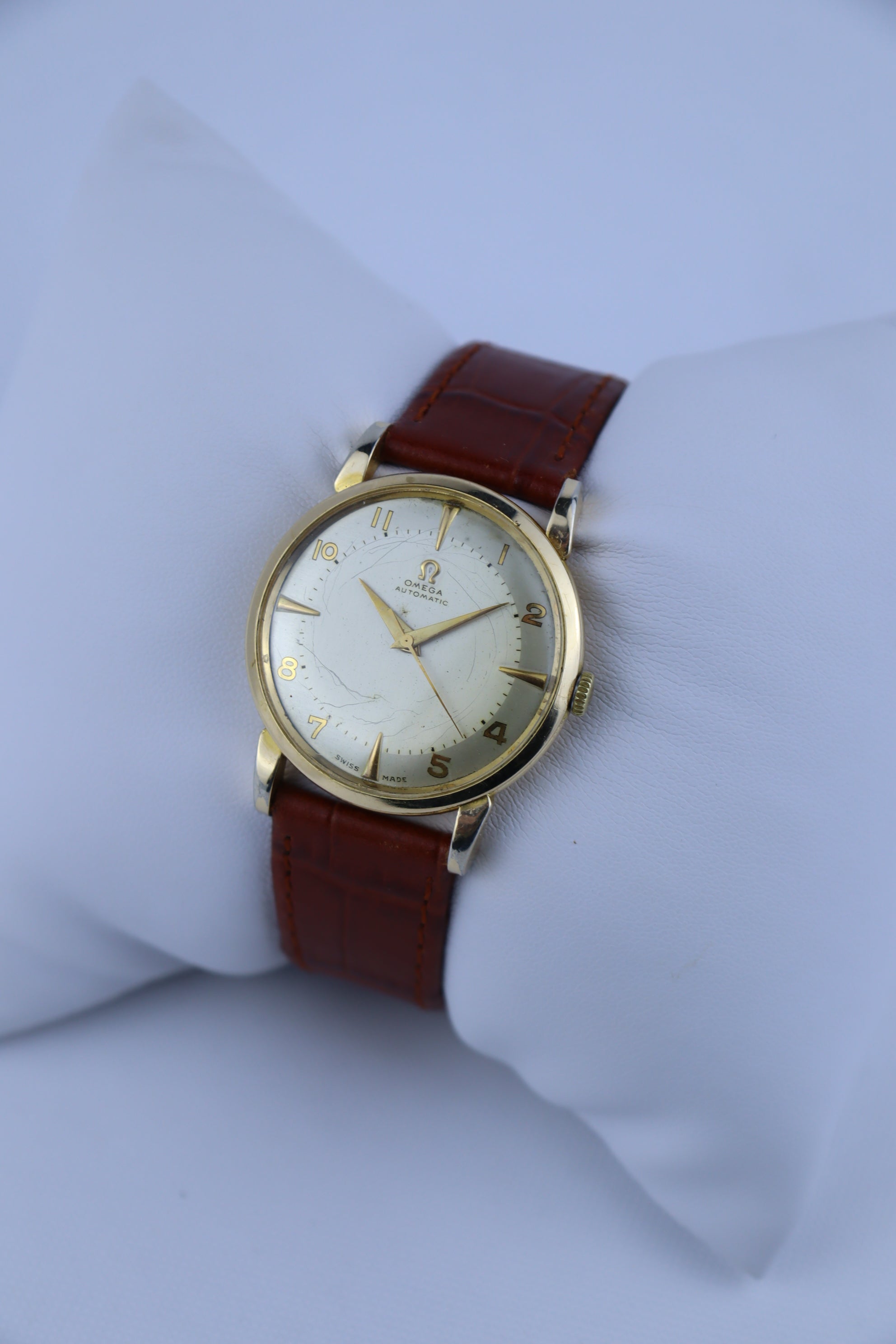 1950 Omega Automatic Bumper 2445 cal. 351