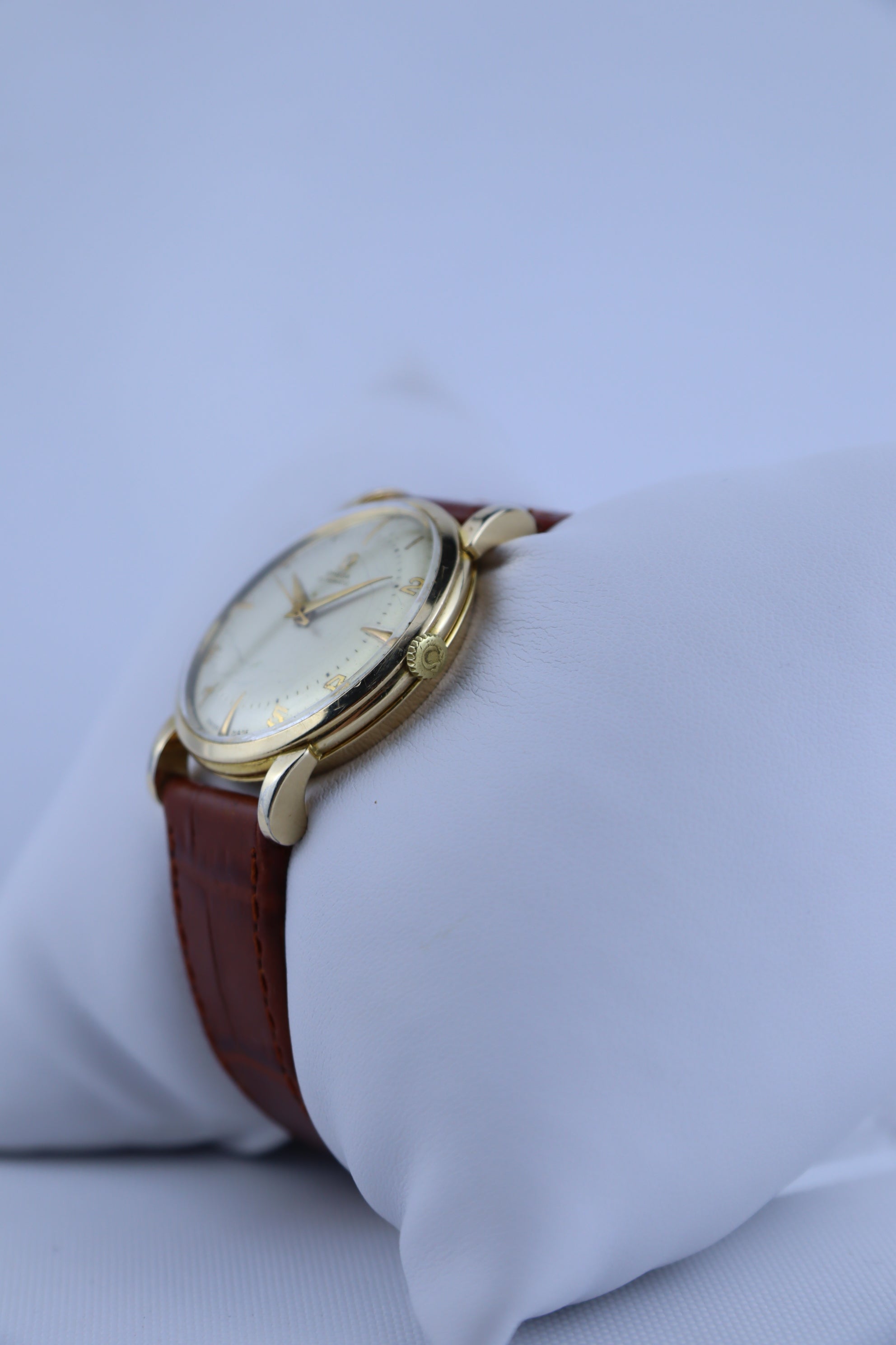 1950 Omega Automatic Bumper 2445 cal. 351
