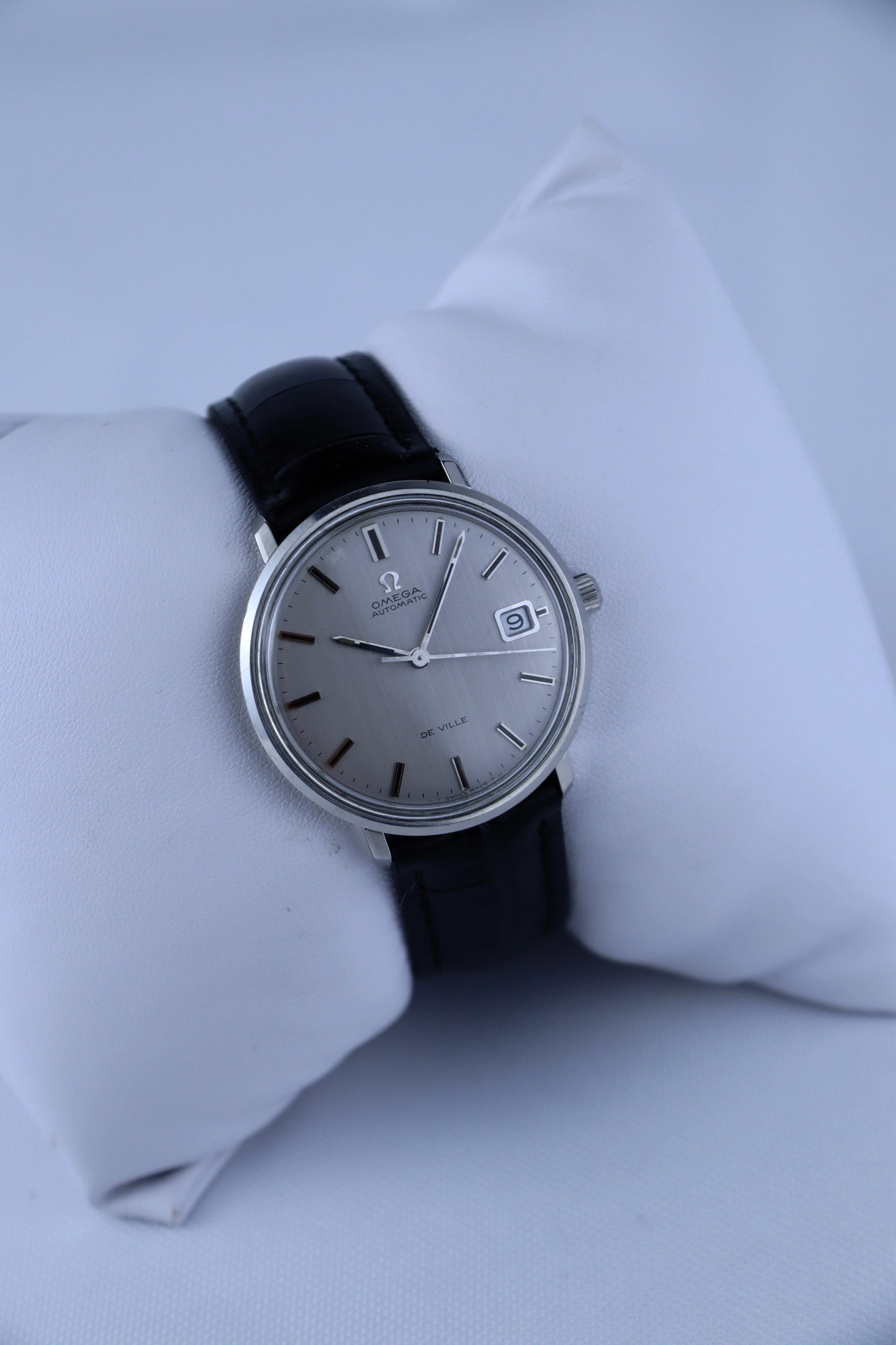 1960s Omega De Ville 166.033 cal. 565