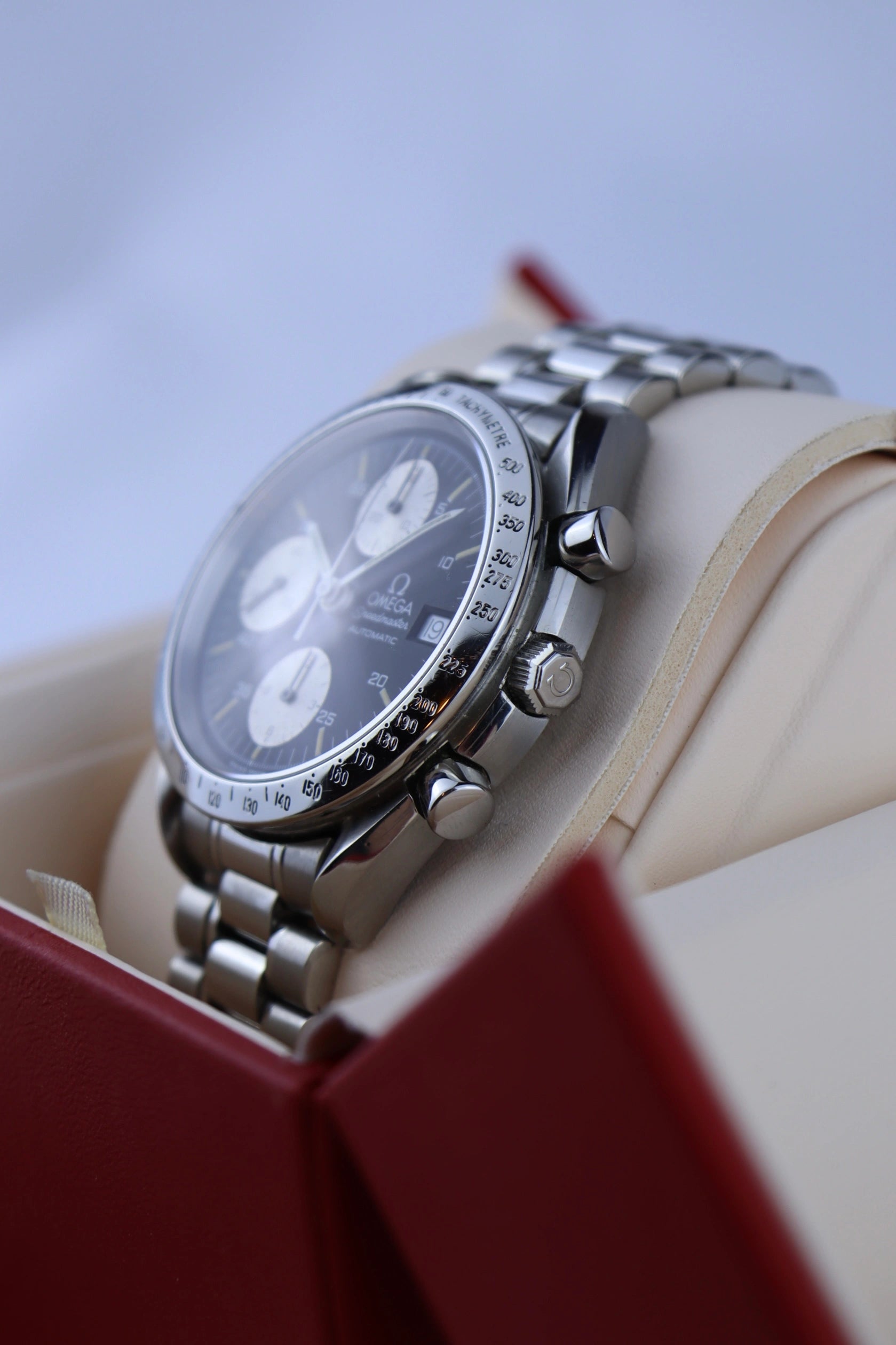 1991 Omega Speedmaster Reverse Panda 175.0043 cal. 1152
