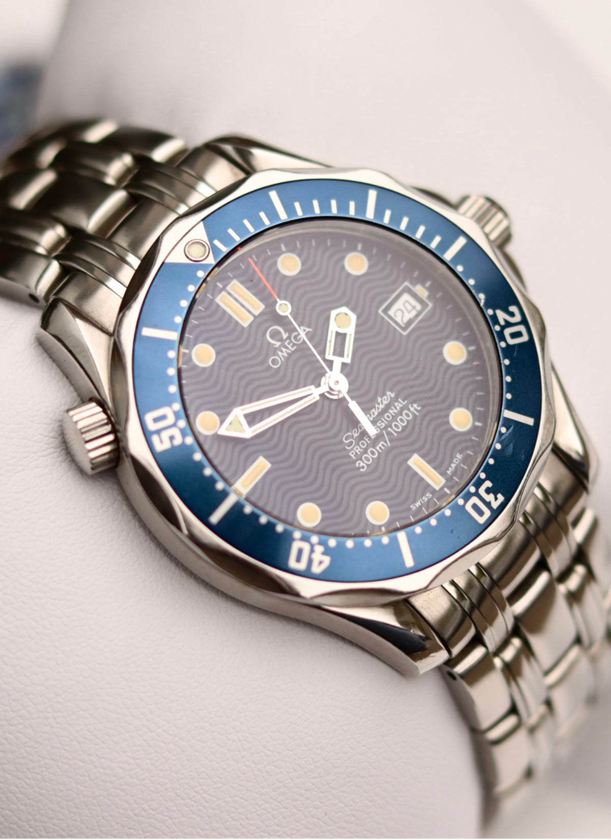 Omega Seamaster 300m Midsize 2562.80