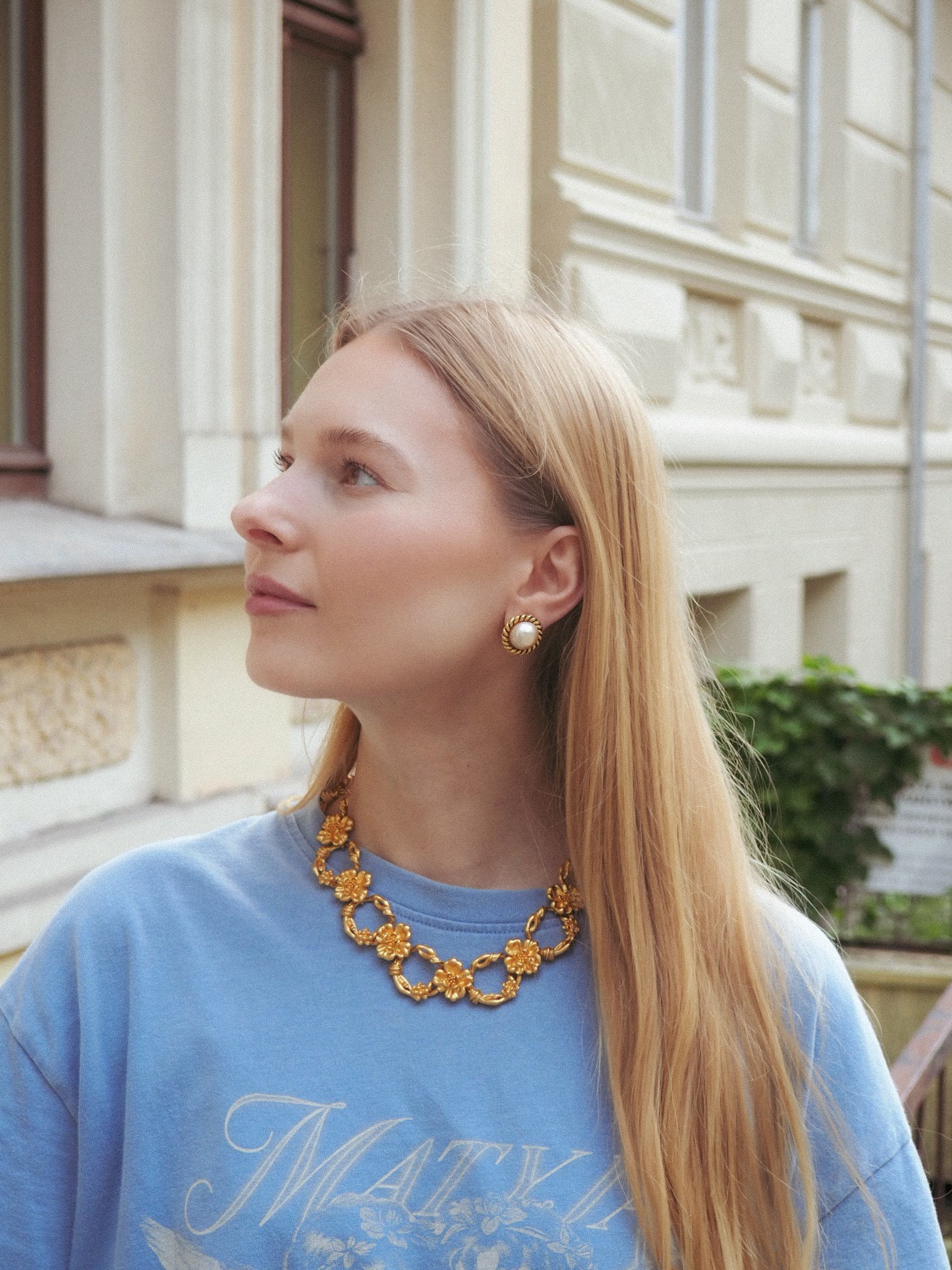 KENZO - złocona kolia z kwiecistych ogniw