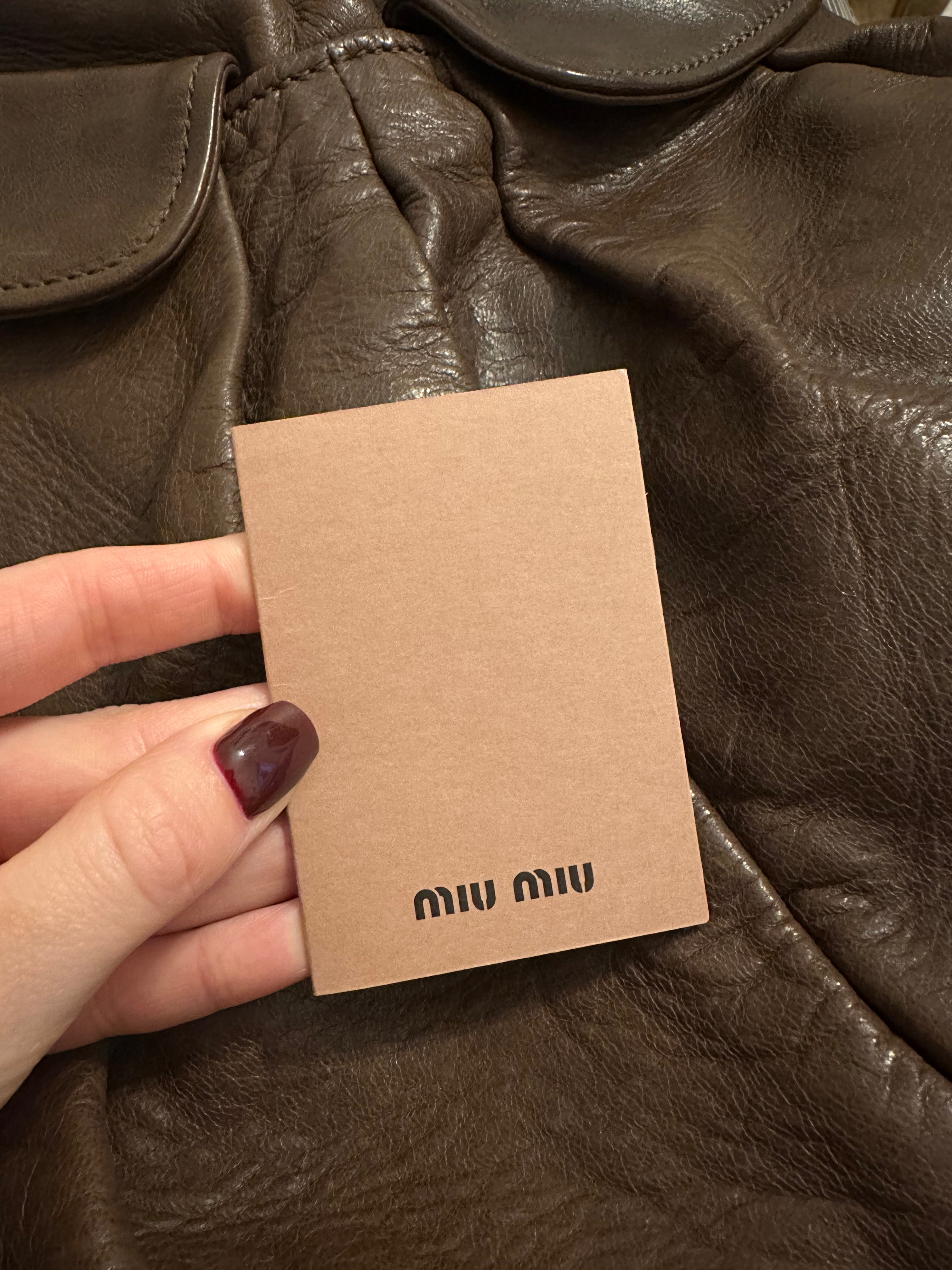 Miu Miu - brązowa skórzana torebka typu hobo
