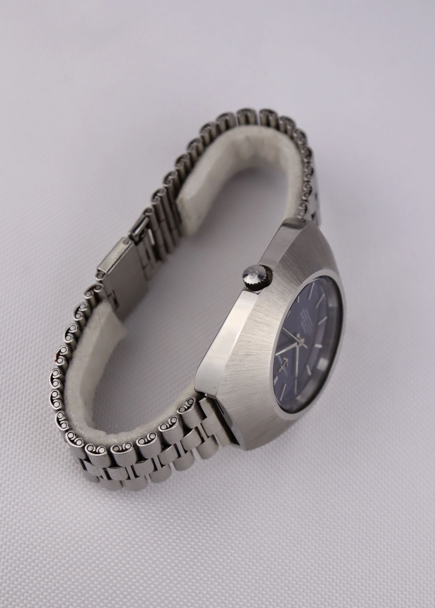 1970s Ulysse Nardin Vacuum 4.508.820