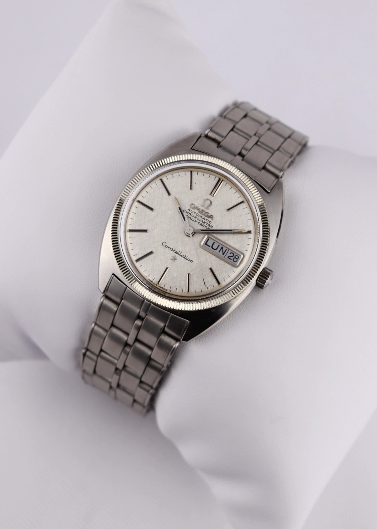 1968 18K/SS Omega Constellation C-Shaped 168.0029 cal. 751