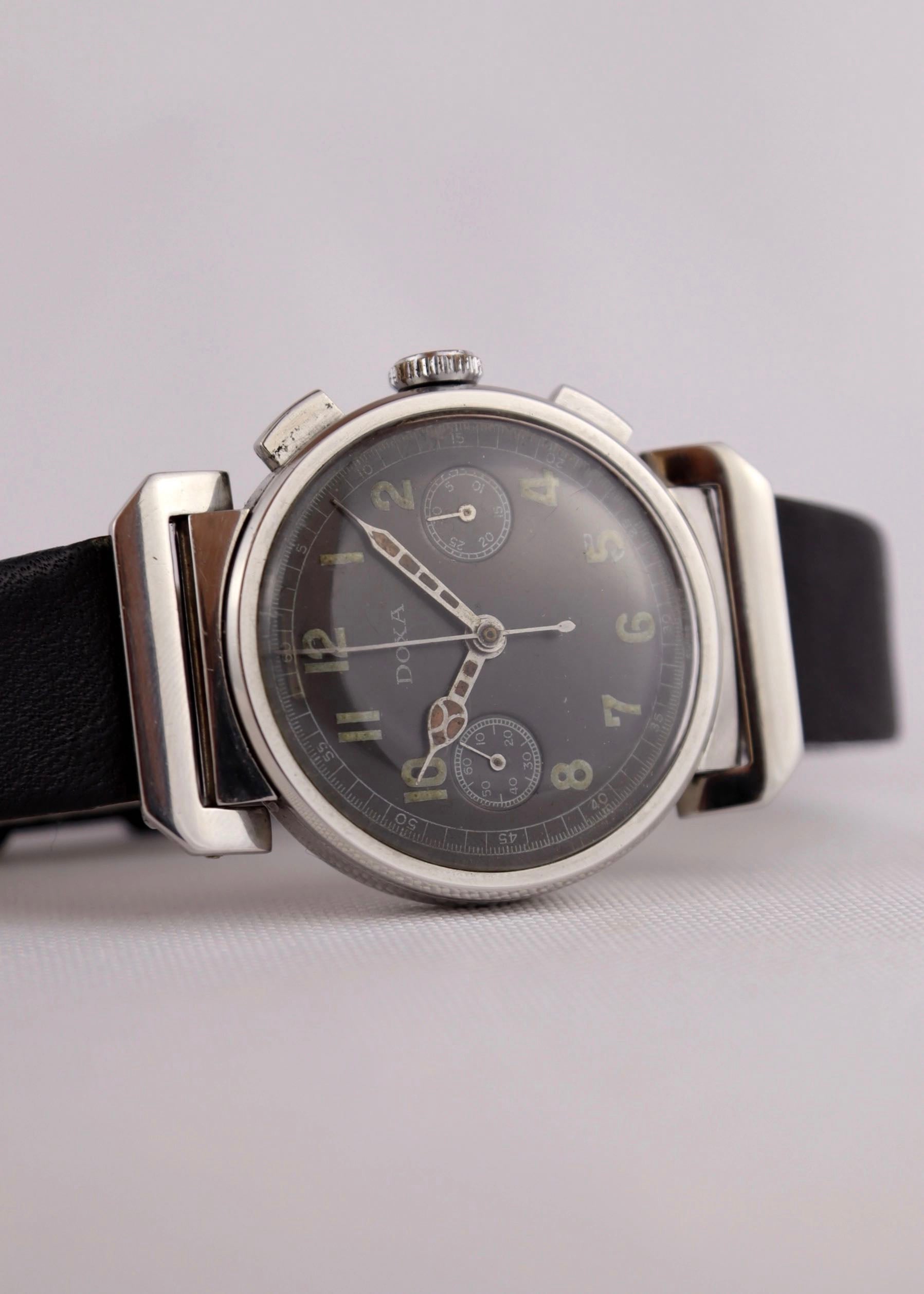 1940s Doxa Chronograph Hooded Lugs Valjoux 22