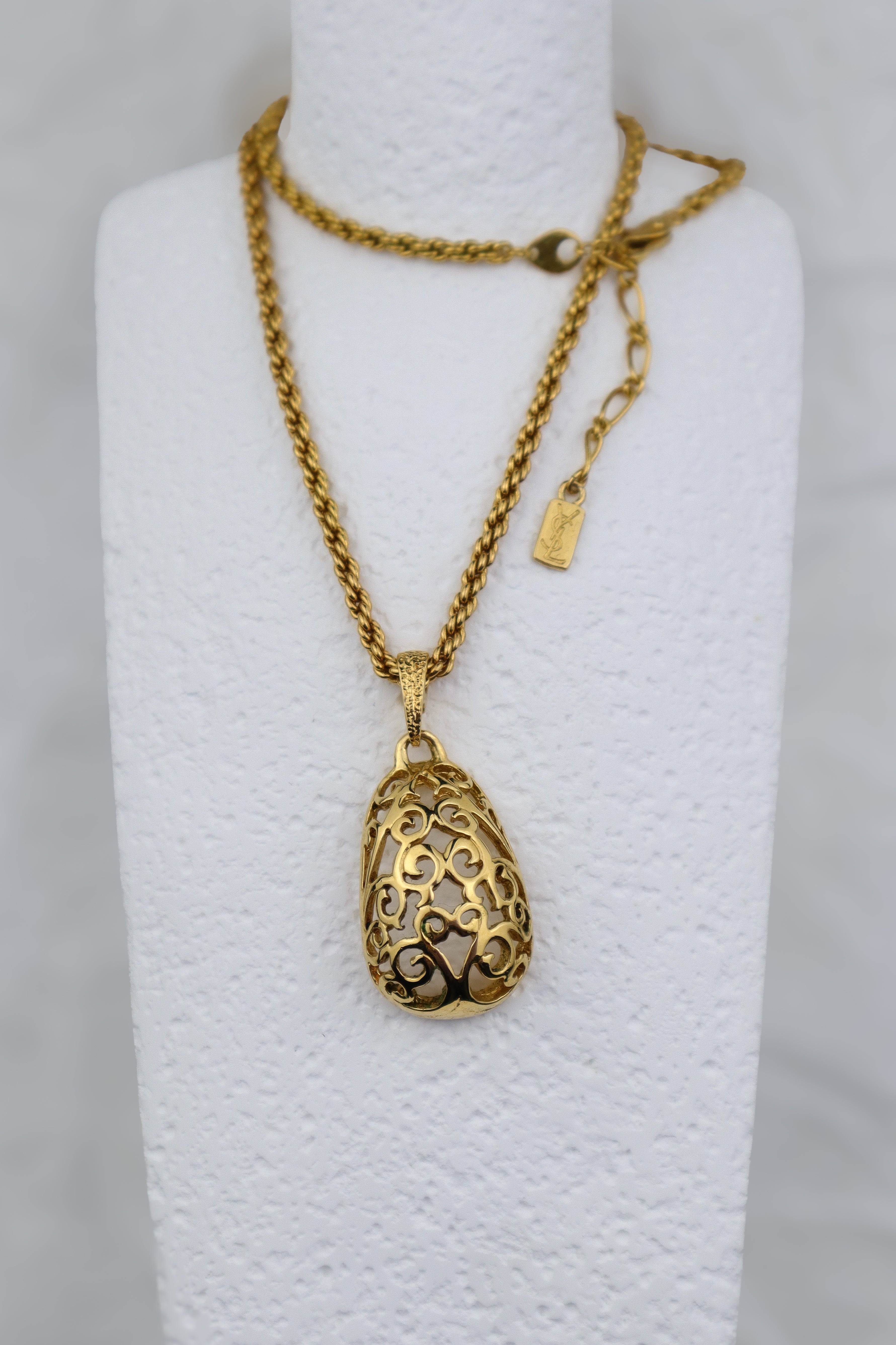 Yves Saint Laurent - pozłacany arabeskowy naszyjnik