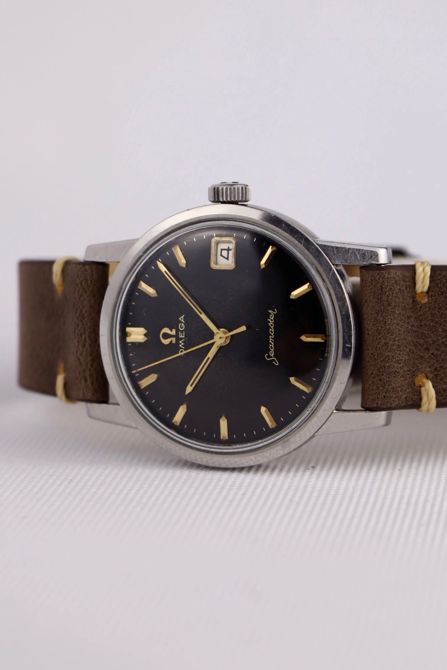 1962 Omega Seamaster Black Gilt Dial 14384 cal. 610