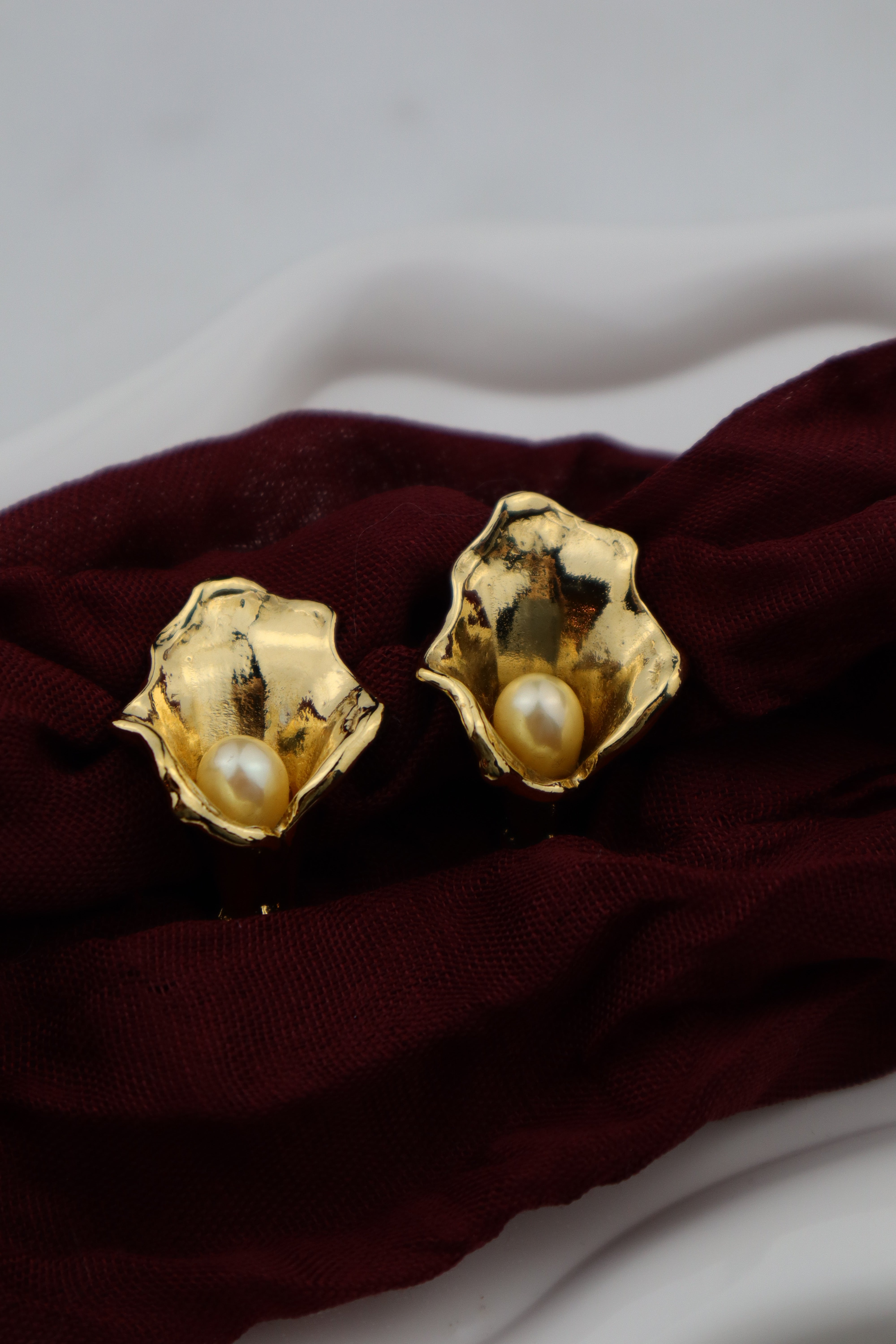 Yves Saint Laurent - 24k pozłacane klipsy