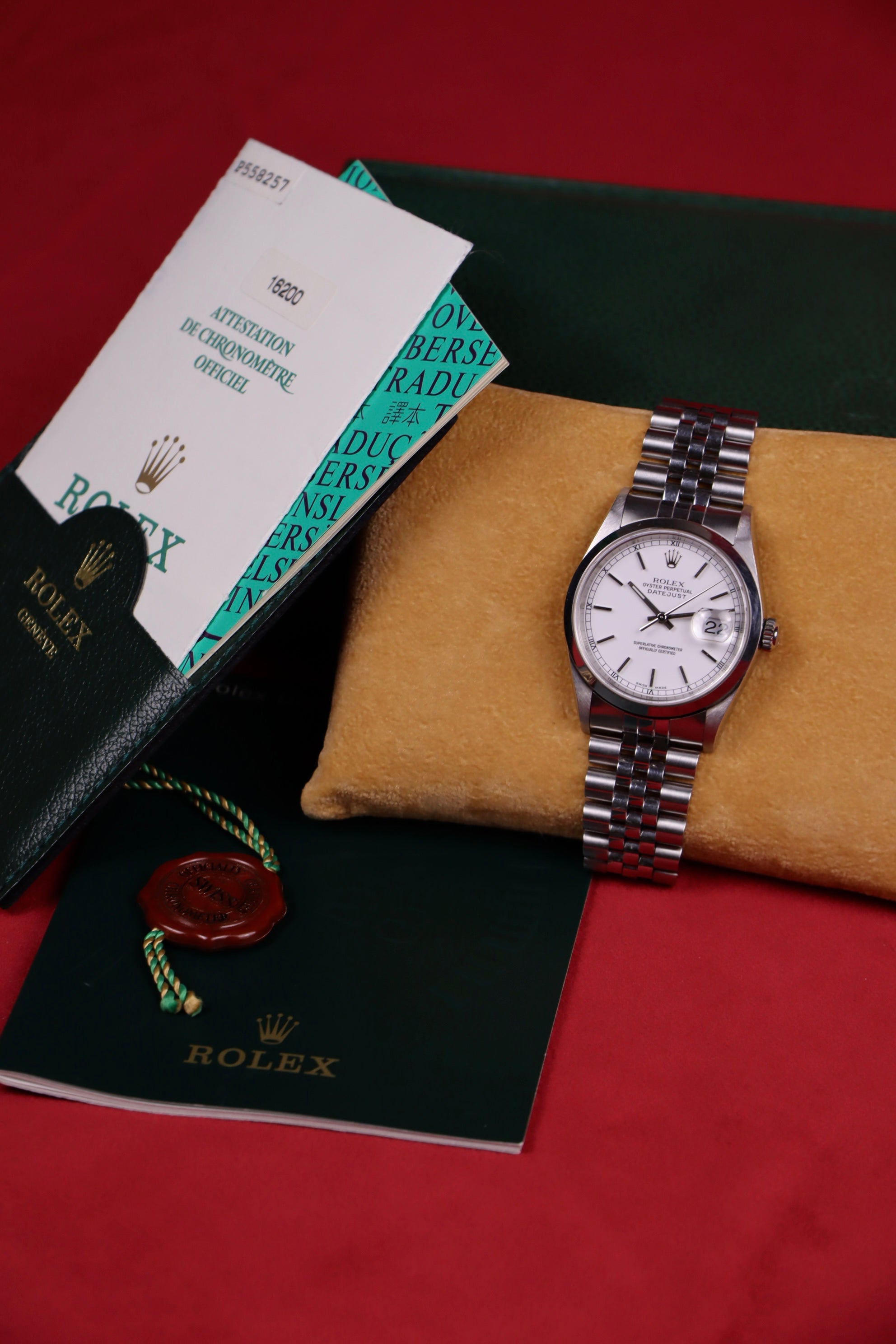 2000 Rolex Datejust 16200 White Dial Full Set