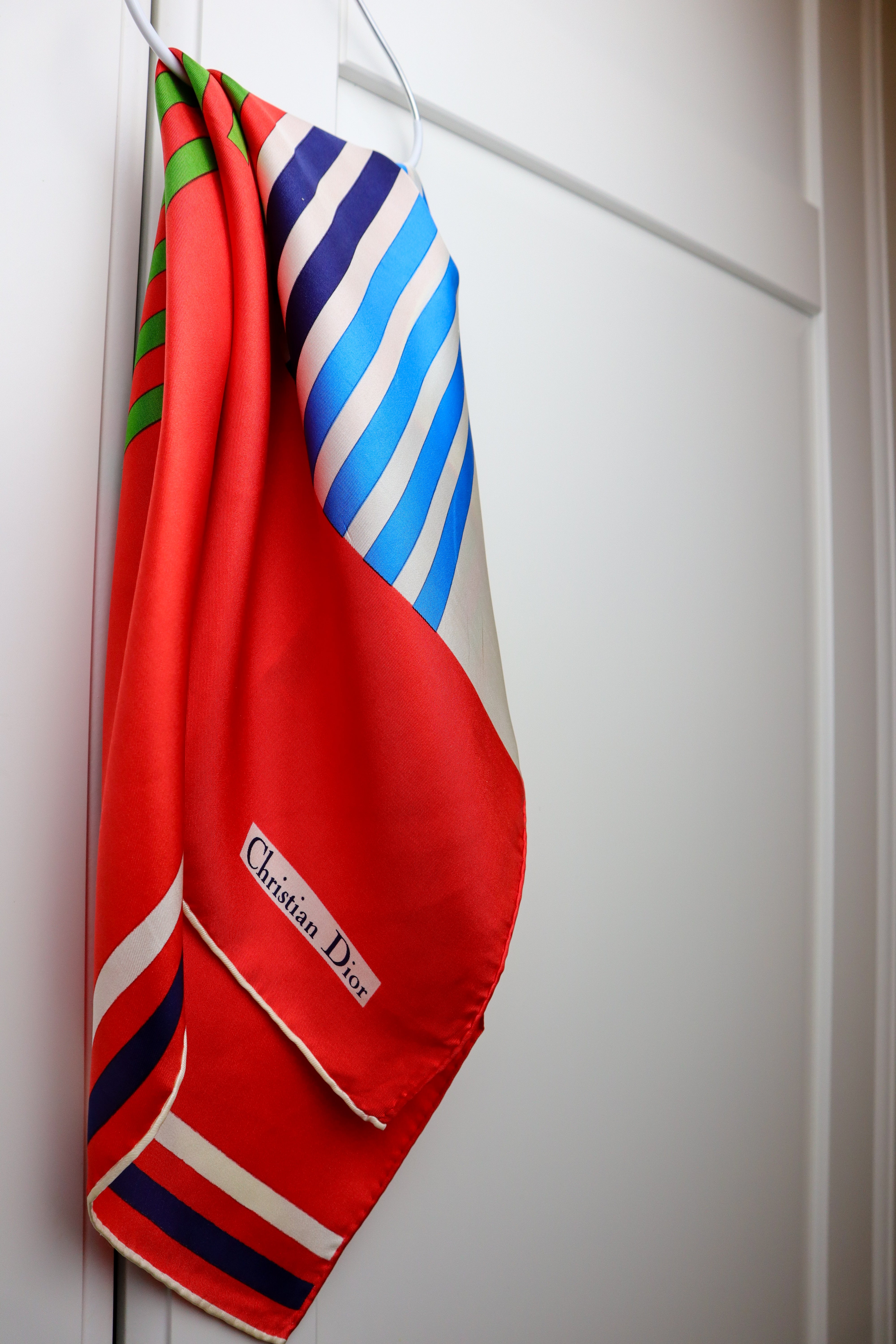 Christian Dior - jedwabna apaszka "Marine Lines"