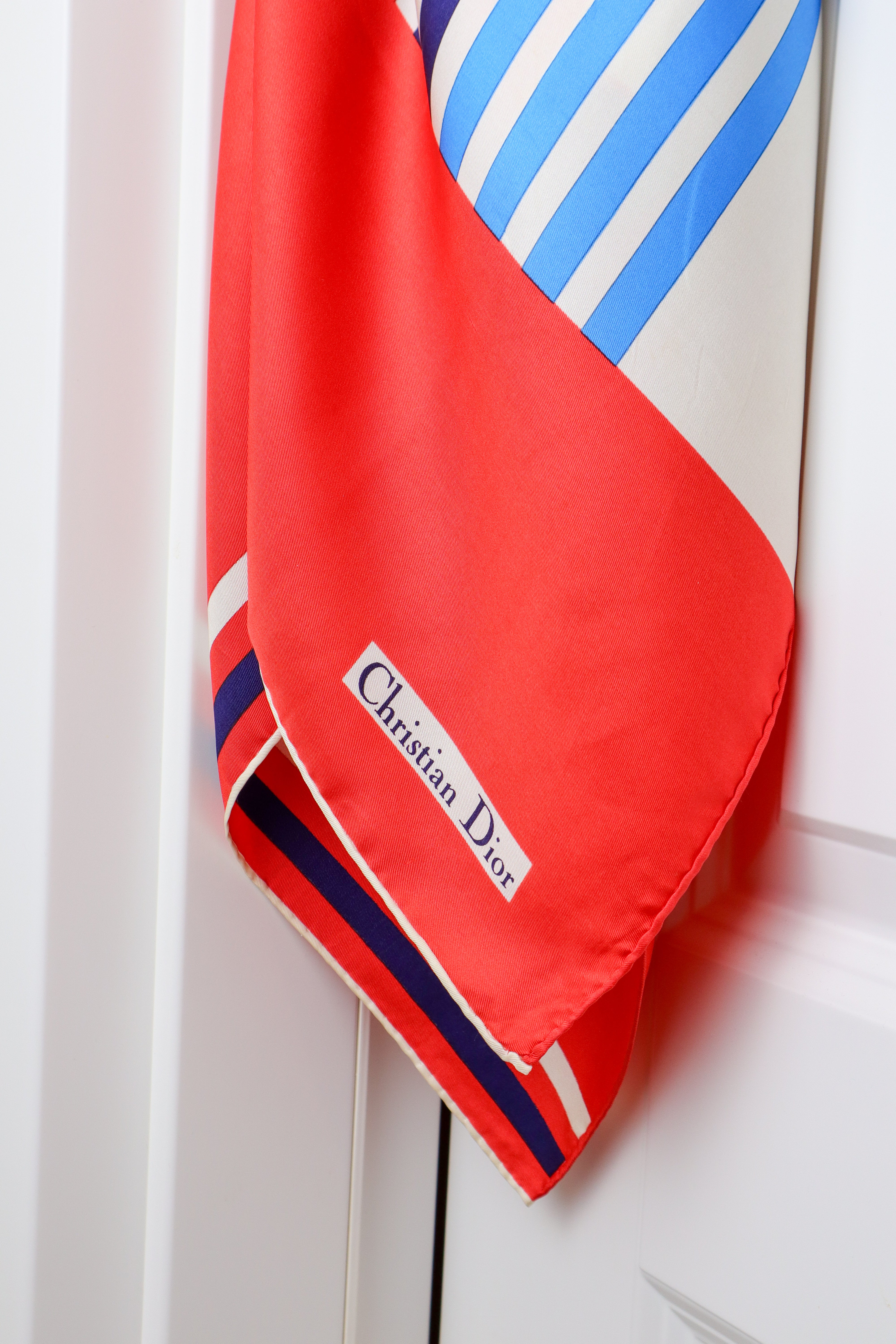 Christian Dior - jedwabna apaszka "Marine Lines"