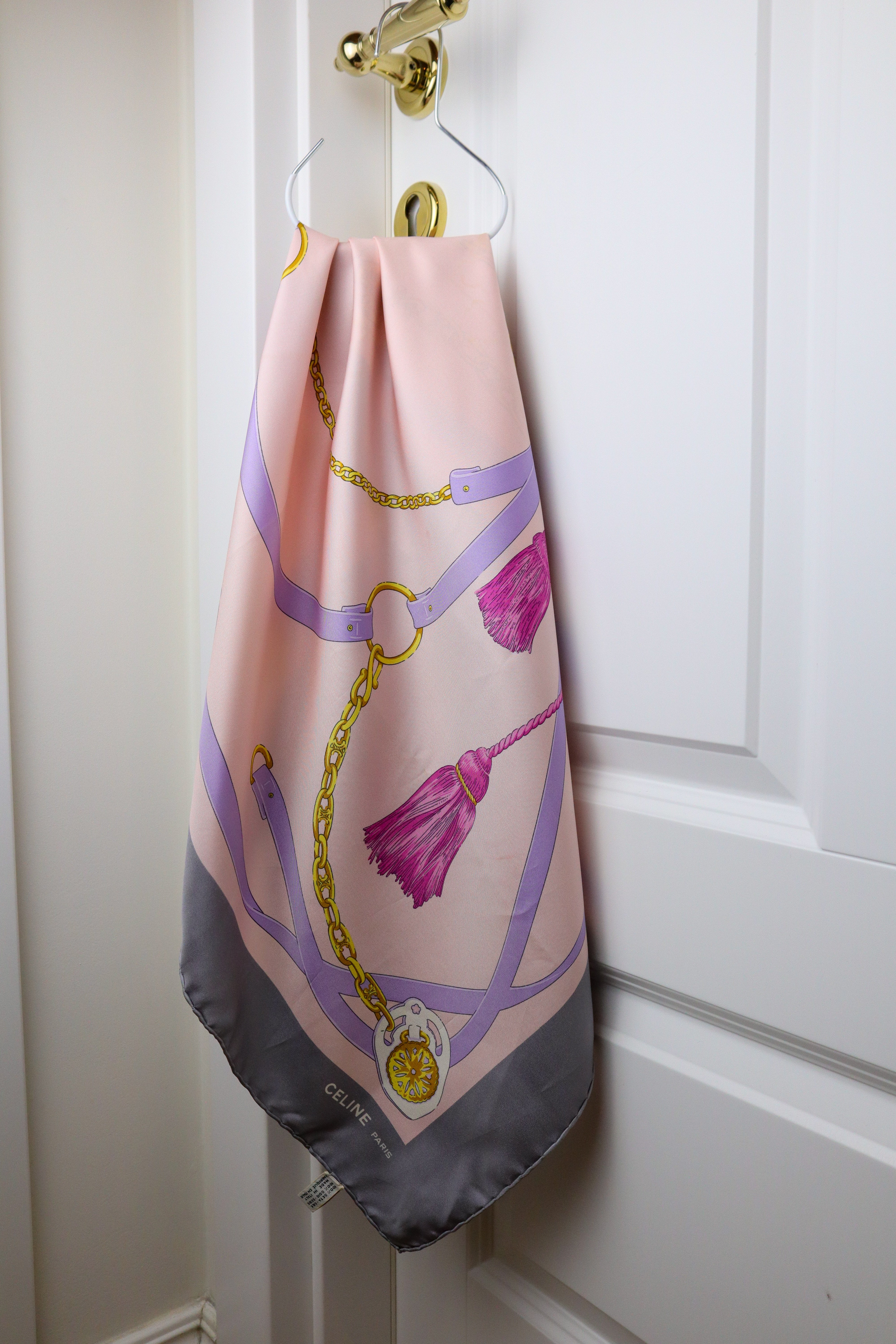 Celine - jedwabna apaszka „Tassel & Reins Lilac”